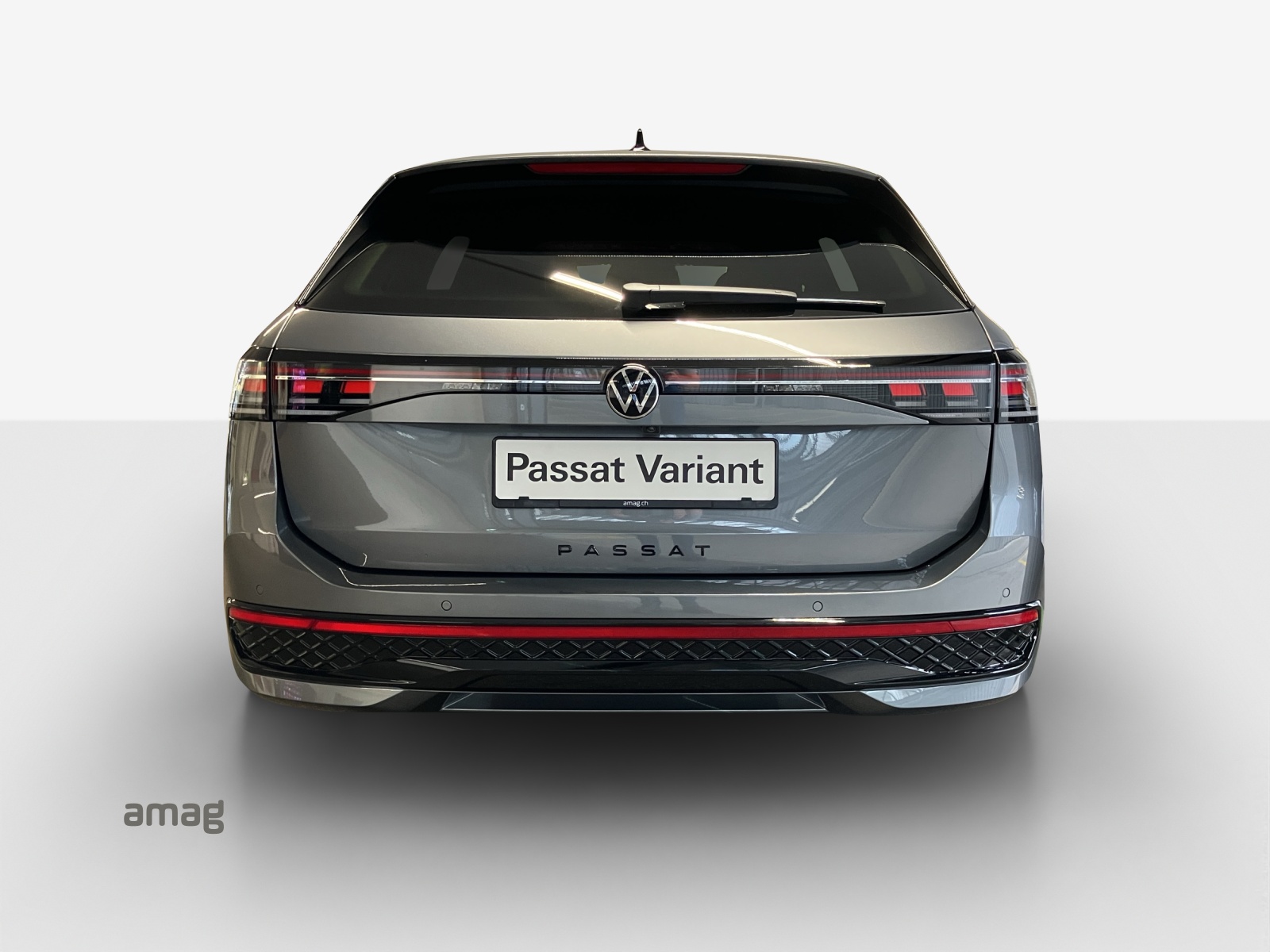 VW Passat Variant 2.0 TSI evo4 R-Line 4 Motion DSG-image-3