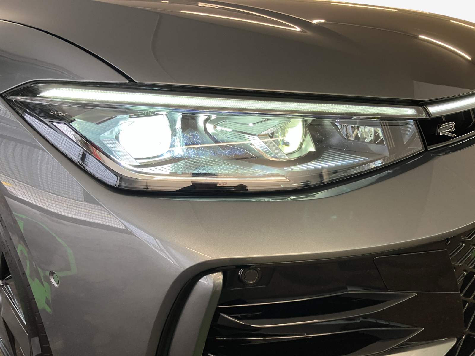 VW Passat Variant 2.0 TSI evo4 R-Line 4 Motion DSG-image-14