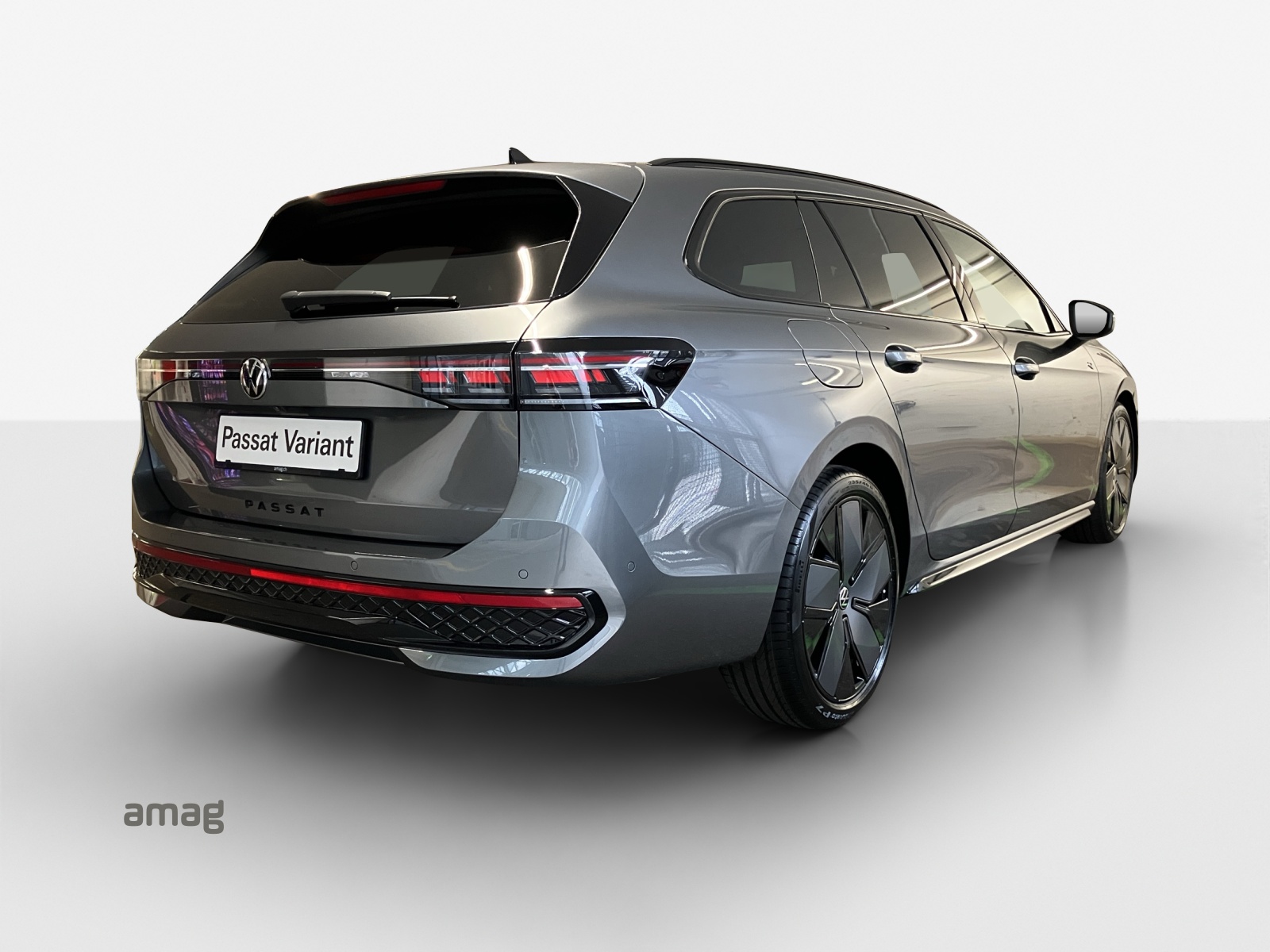 VW Passat Variant 2.0 TSI evo4 R-Line 4 Motion DSG-image-4