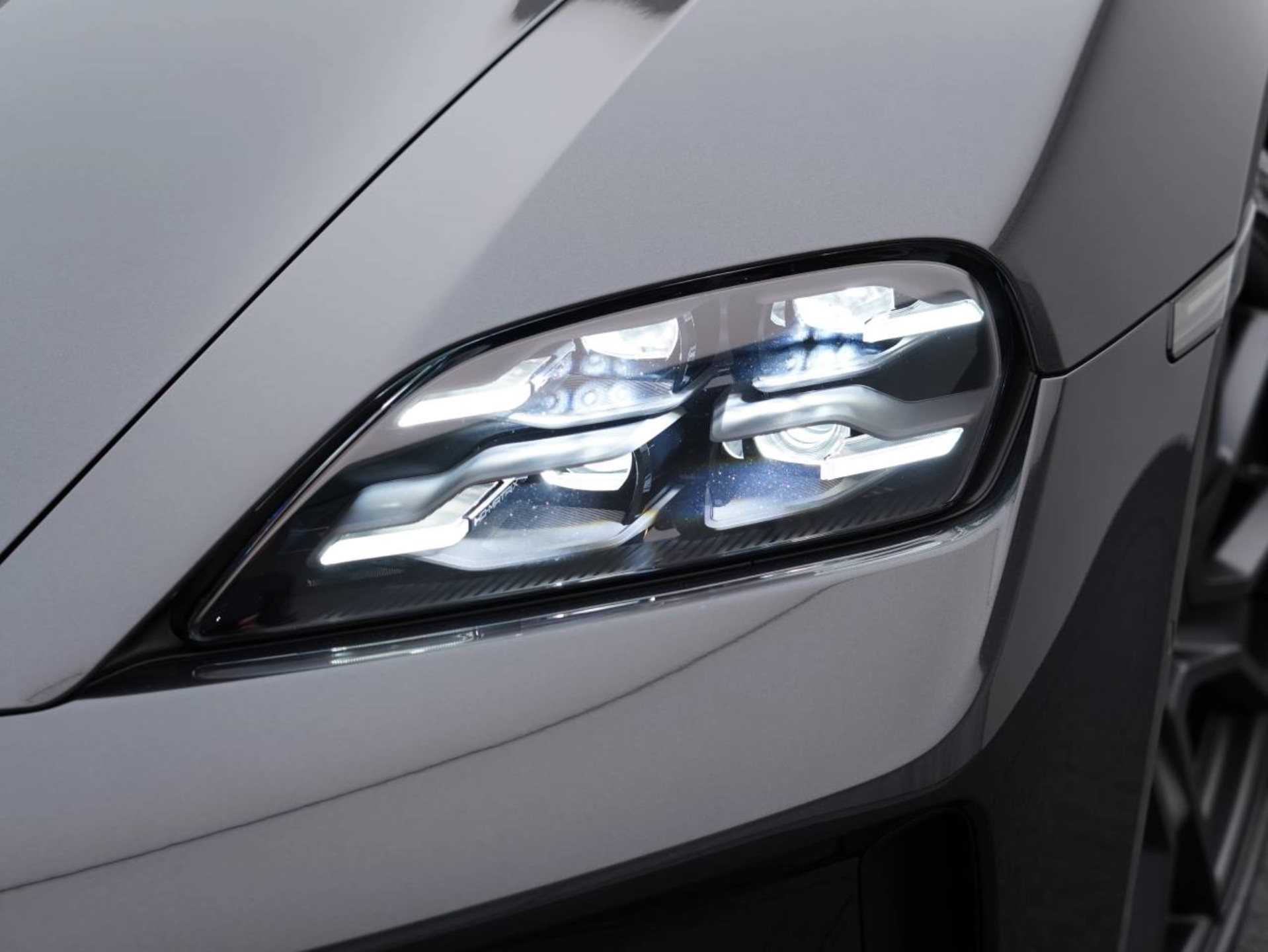 PORSCHE Taycan GTS Sport Turismo-image-12