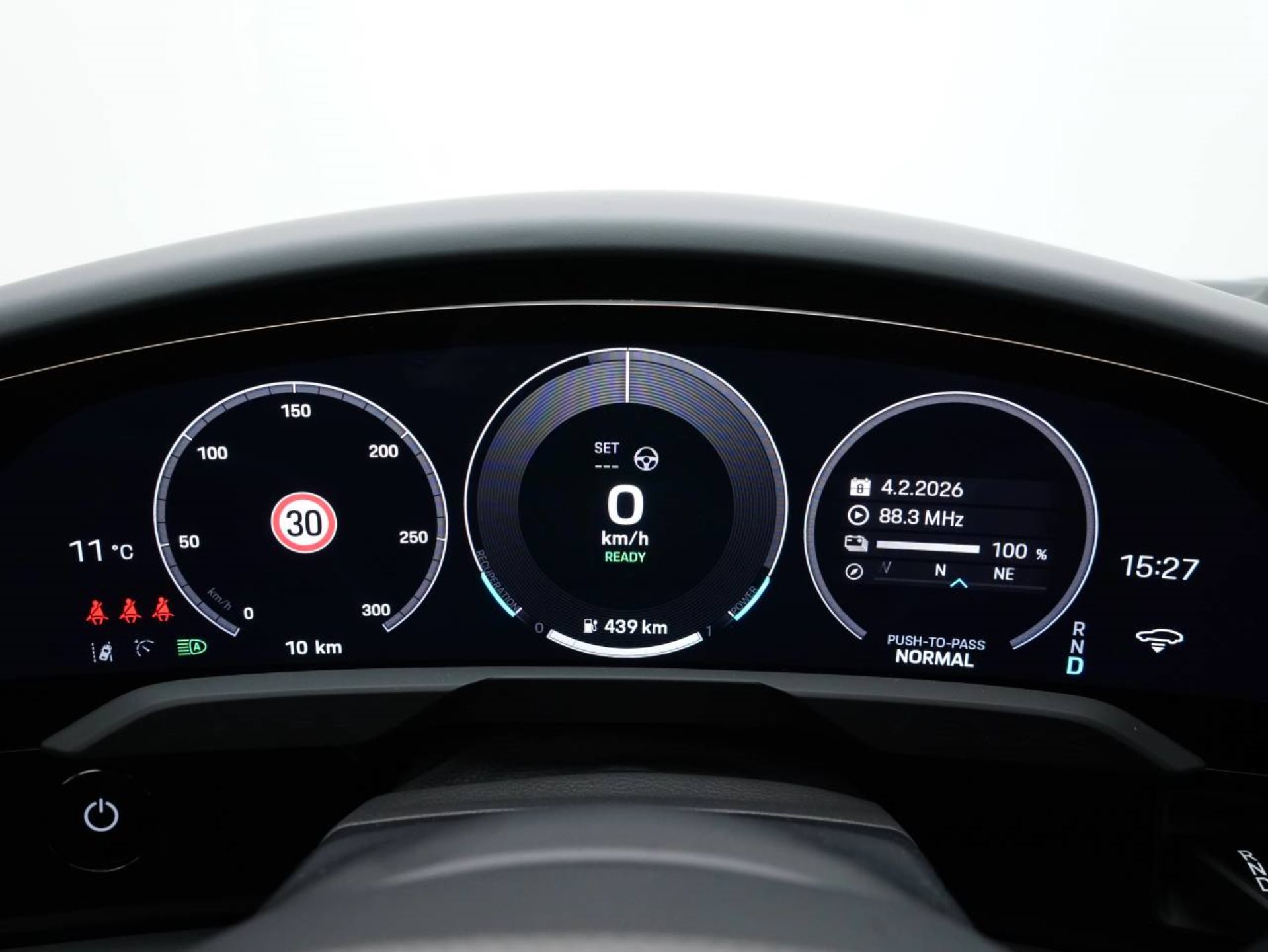 PORSCHE Taycan GTS Sport Turismo-image-16
