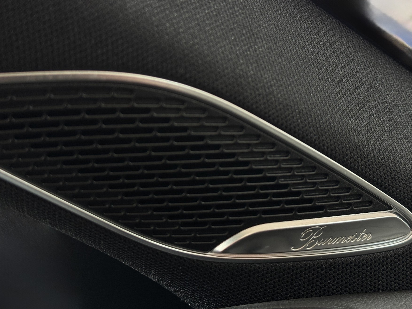 MERCEDES-BENZ A 180 7G-DCT AMG Line Night Star "Pano-Burmester-360°Kamera"-image-25