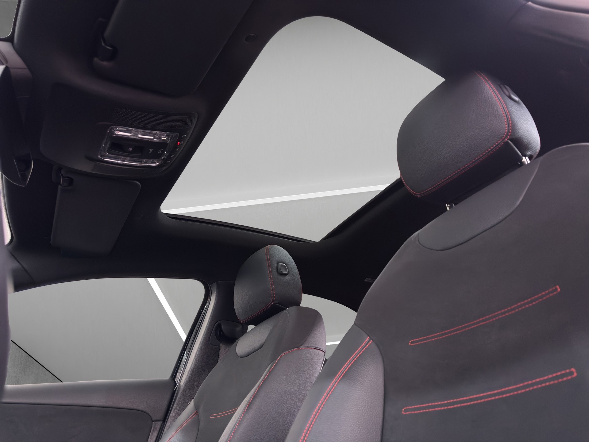 MERCEDES-BENZ A 180 7G-DCT AMG Line Night Star "Pano-Burmester-360°Kamera"-image-8