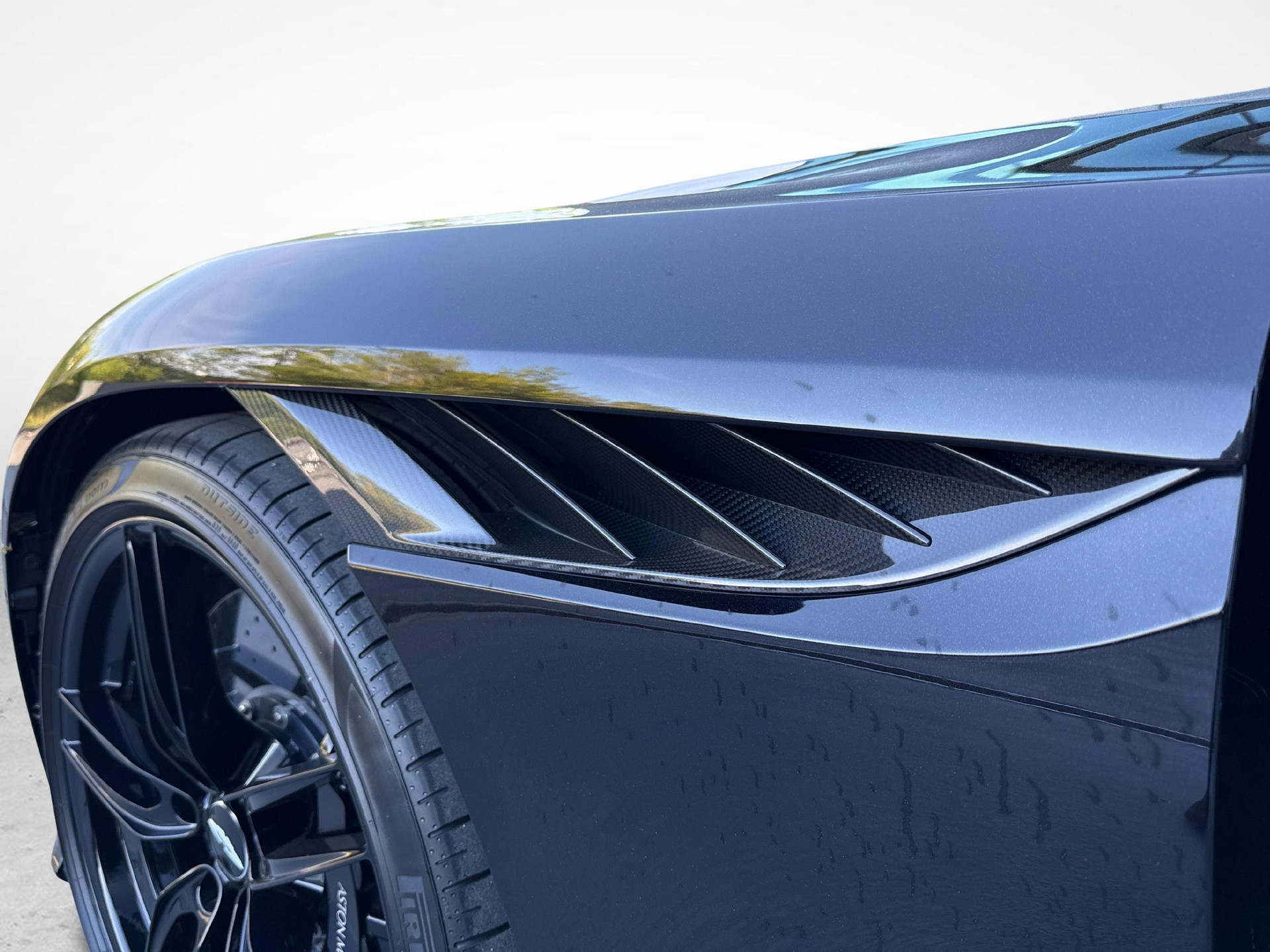 ASTON MARTIN DBS Superleggera Volante 5.2 V12 Bi-Turbo-image-14