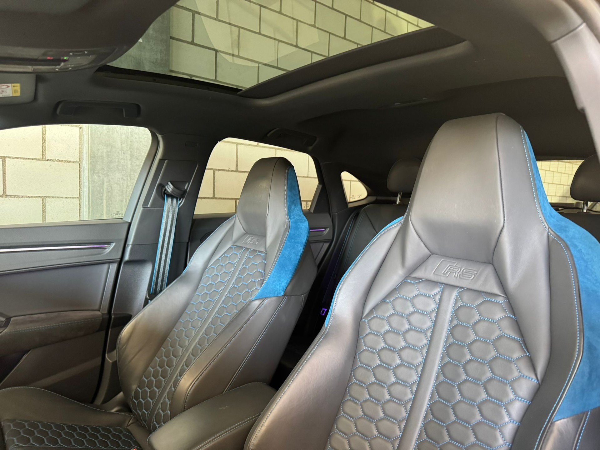 AUDI RS Q3 Sportback quattro S tronic Traumausstattung-image-5