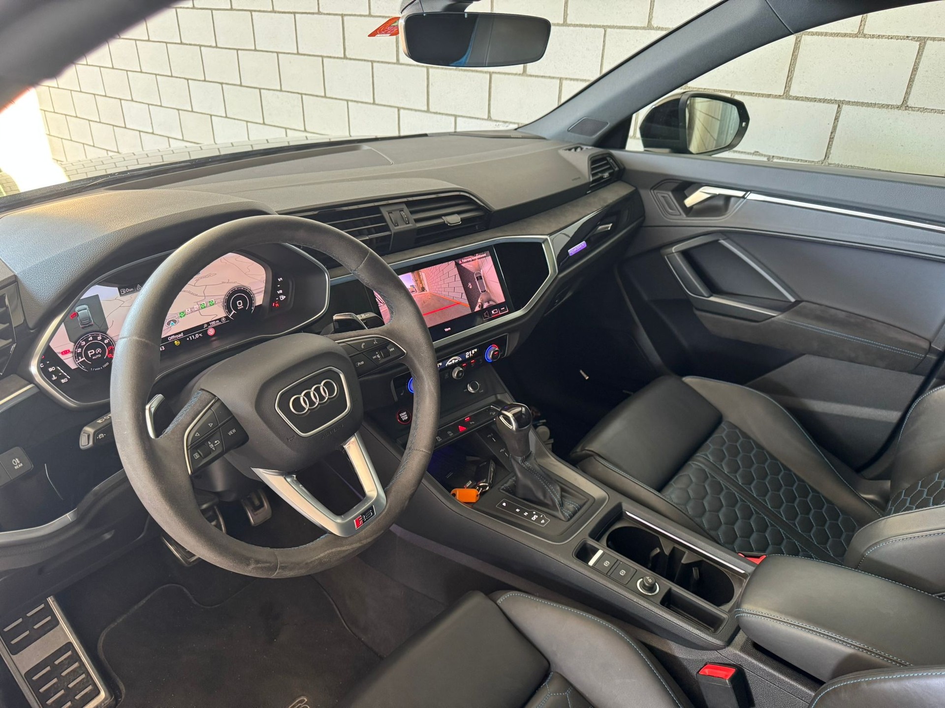 AUDI RS Q3 Sportback quattro S tronic Traumausstattung-image-3