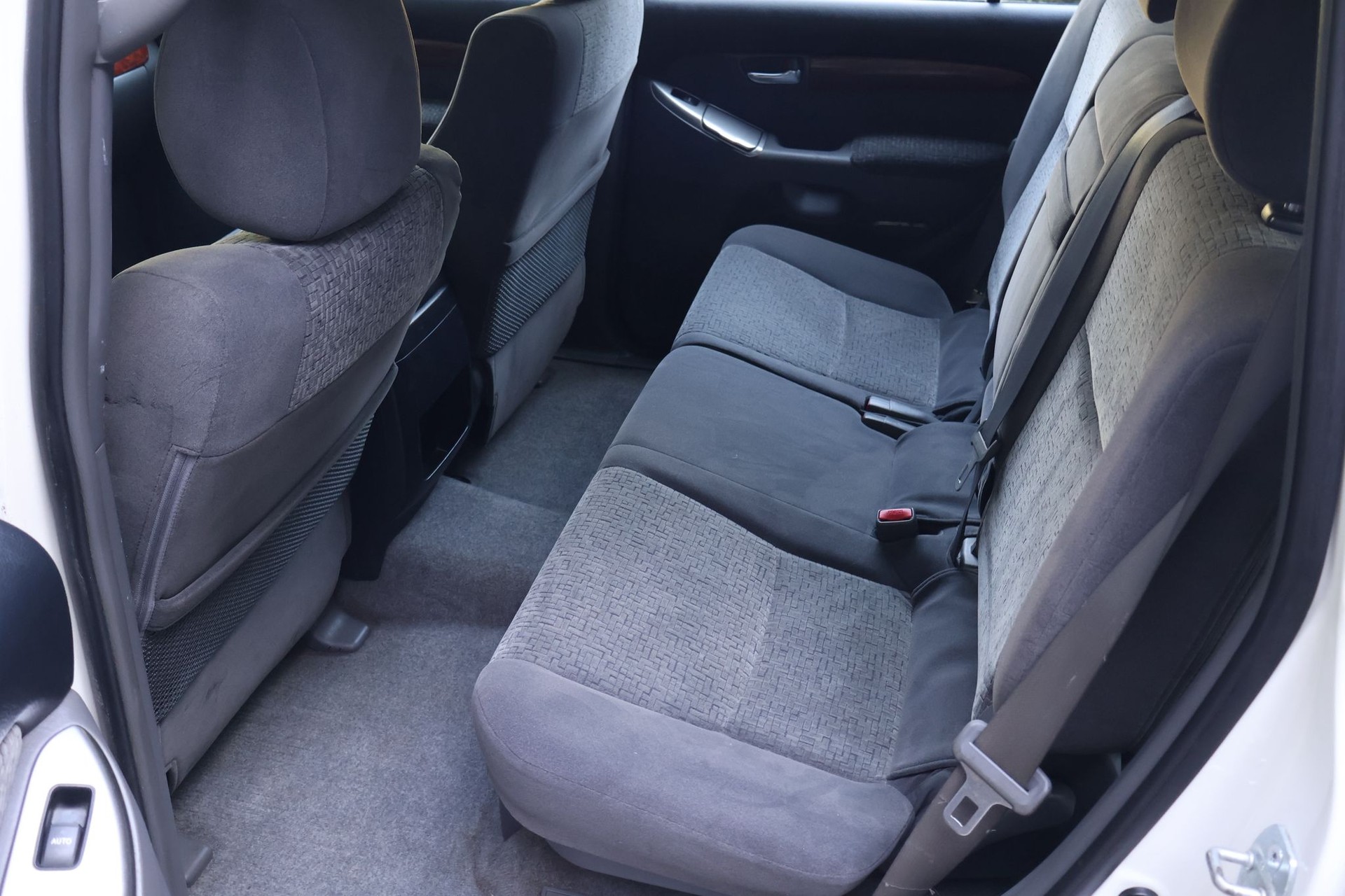 TOYOTA Land Cruiser 3.0 TD Linea Sol Executive-image-11