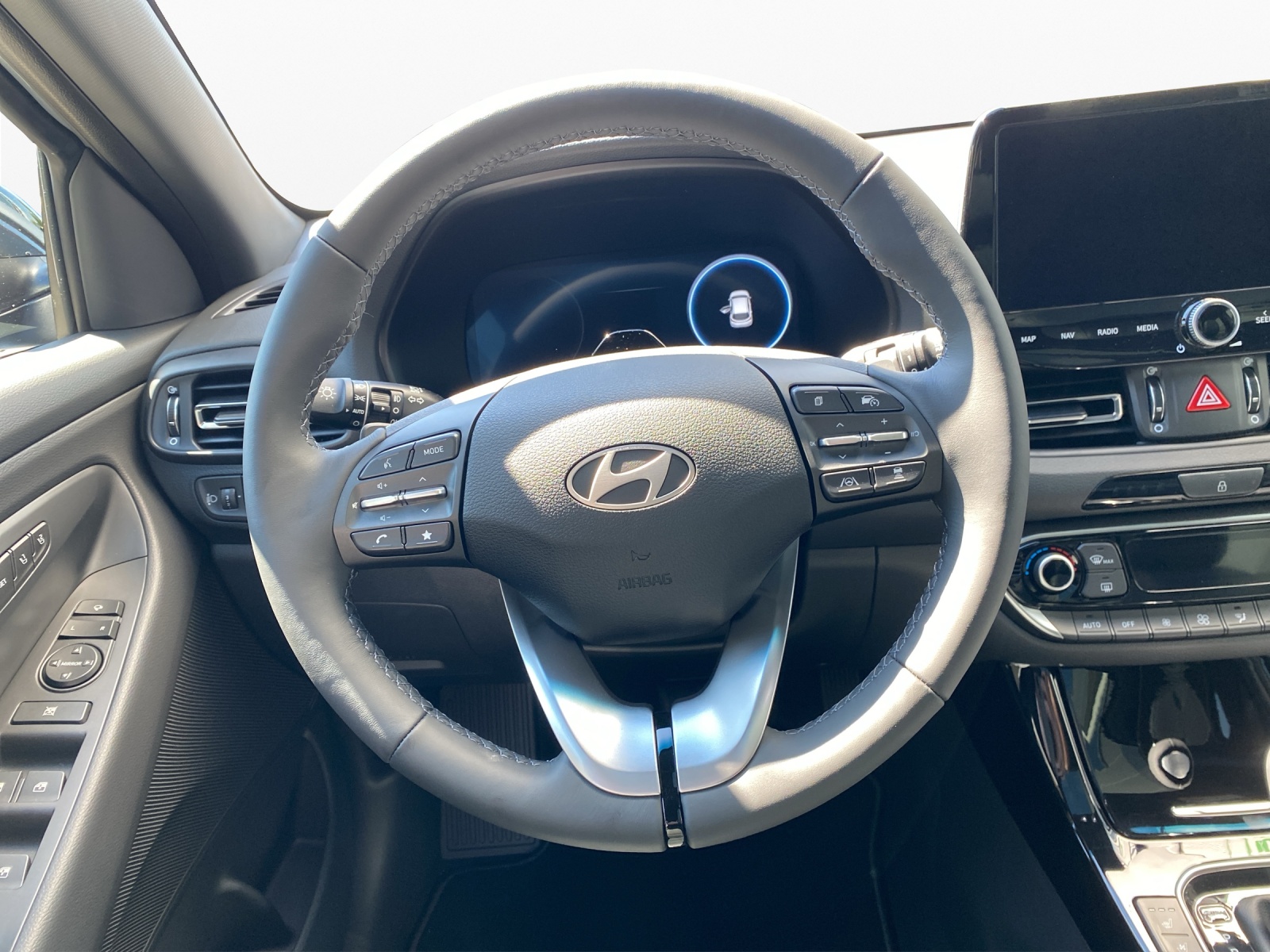 HYUNDAI i30 1.6 T-GDi Vertex-image-12
