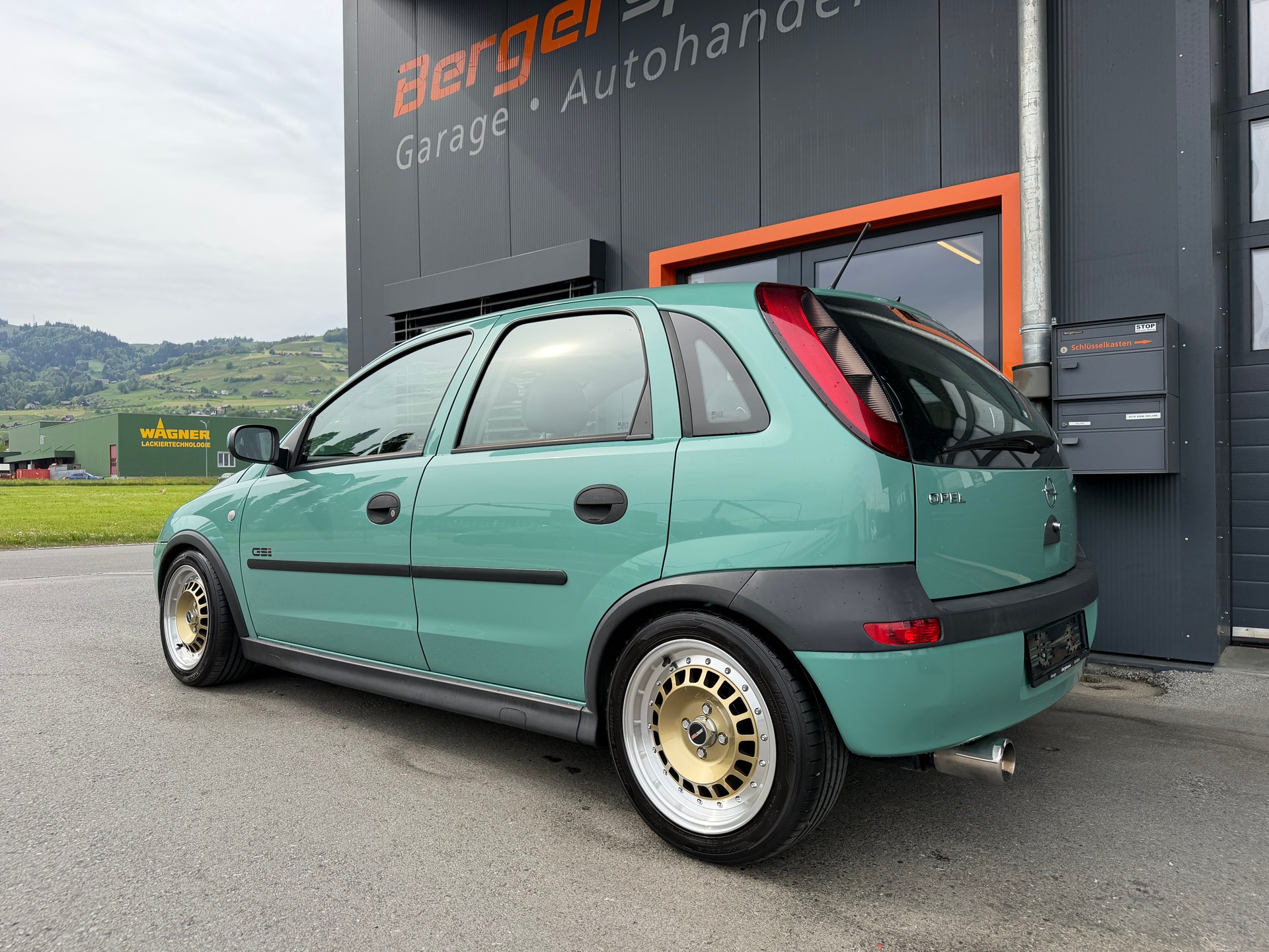 OPEL Corsa 1.4 16V Comfort-image-3