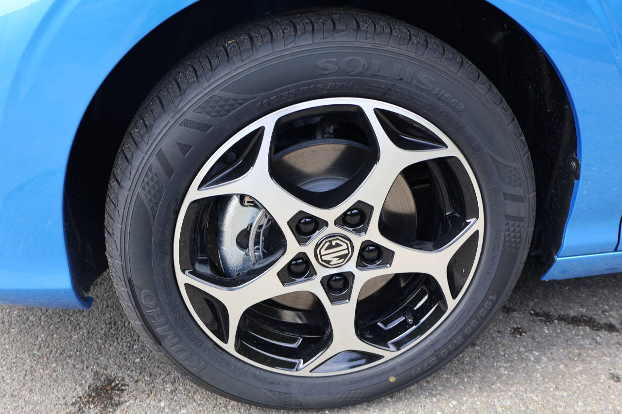 MG 3 1.5 Hybrid Luxury-image-13