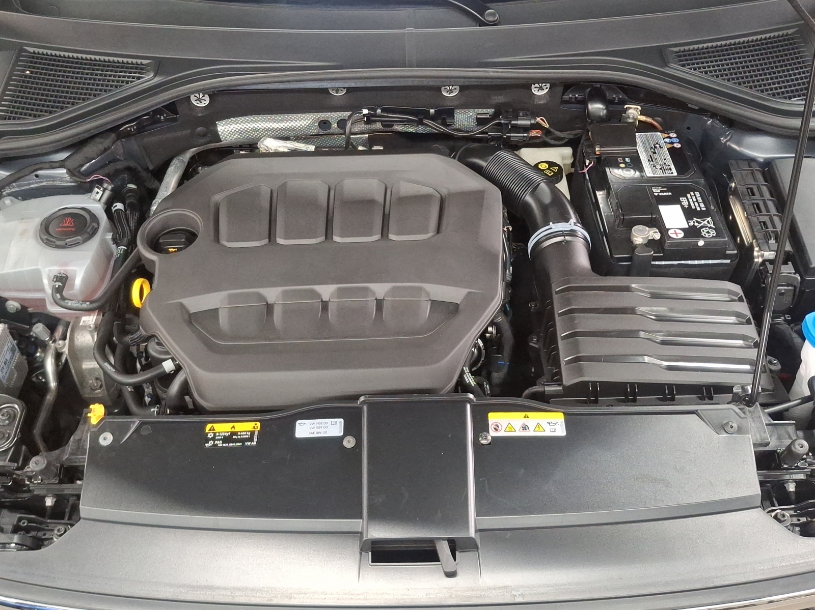 VW T-Roc 2.0 TSI R-Line DSG 4Motion-image-13