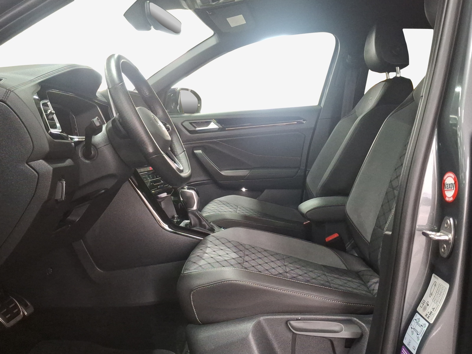 VW T-Roc 2.0 TSI R-Line DSG 4Motion-image-7