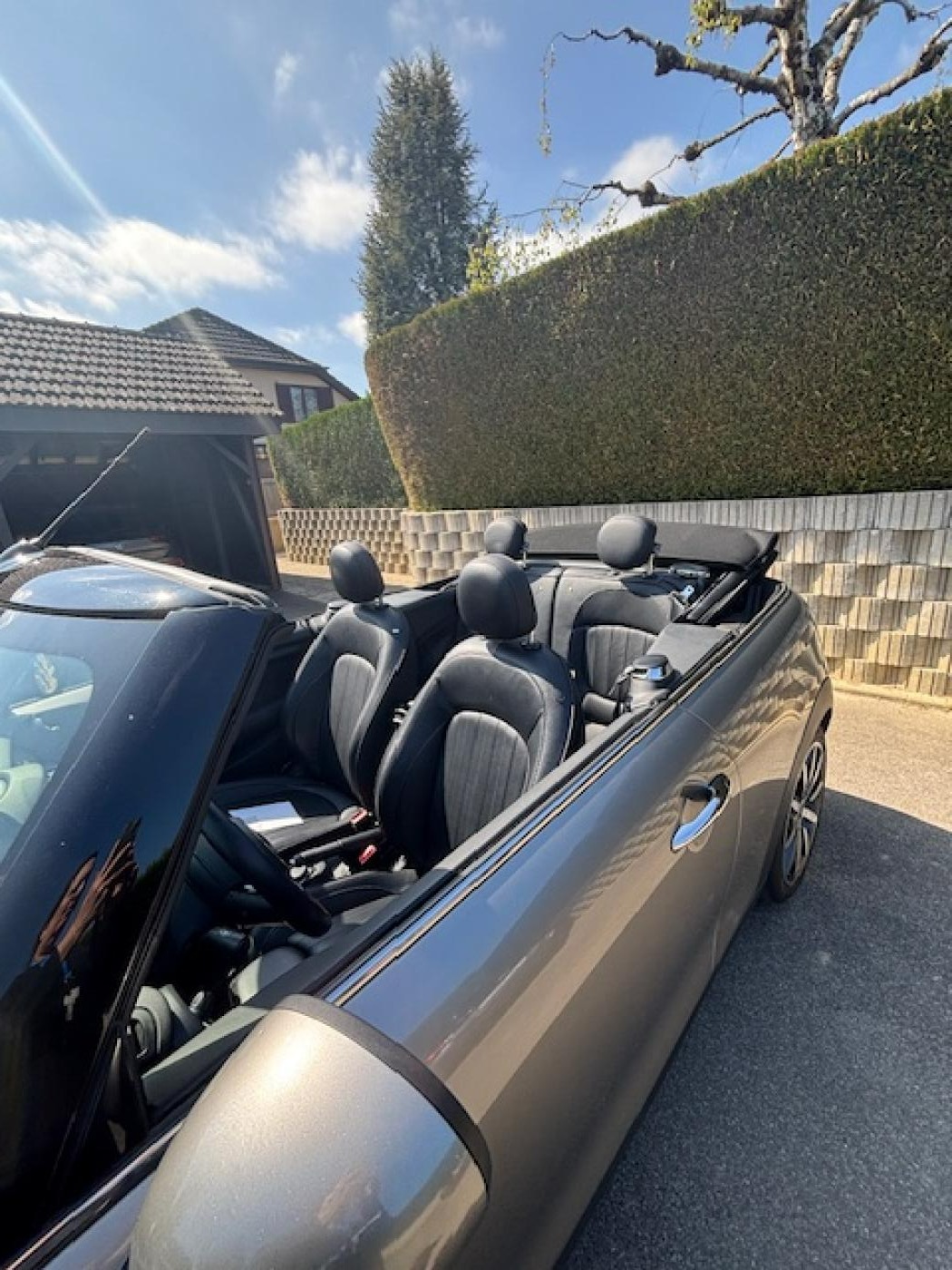 MINI Cooper Cabriolet-image-4