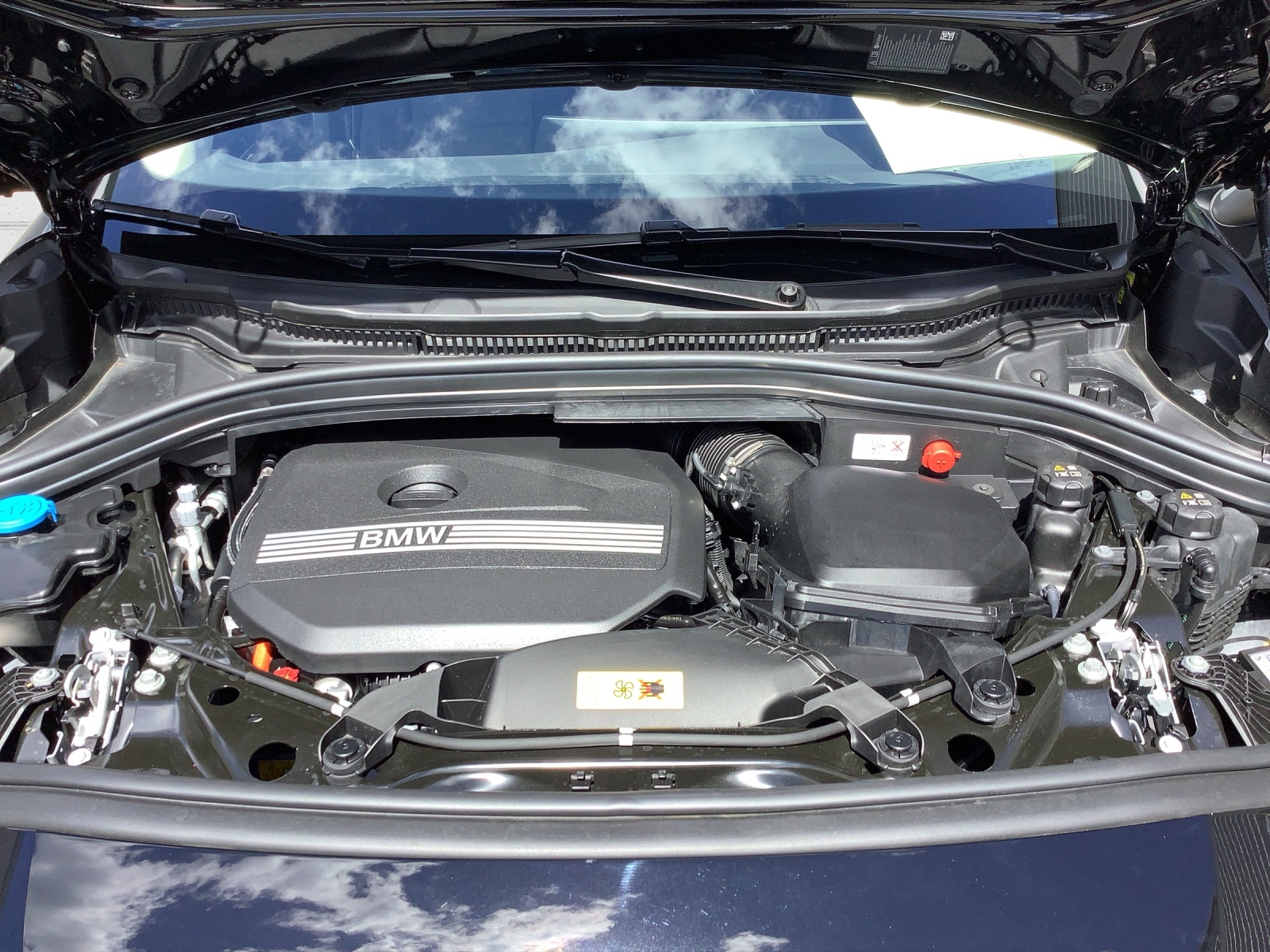 BMW 230e xDrive Act. Tourer-image-9