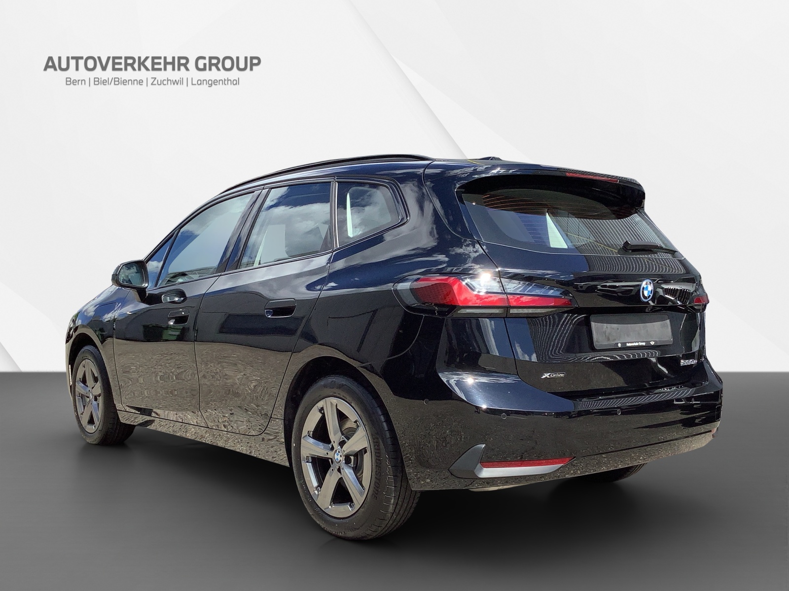 BMW 230e xDrive Act. Tourer-image-2