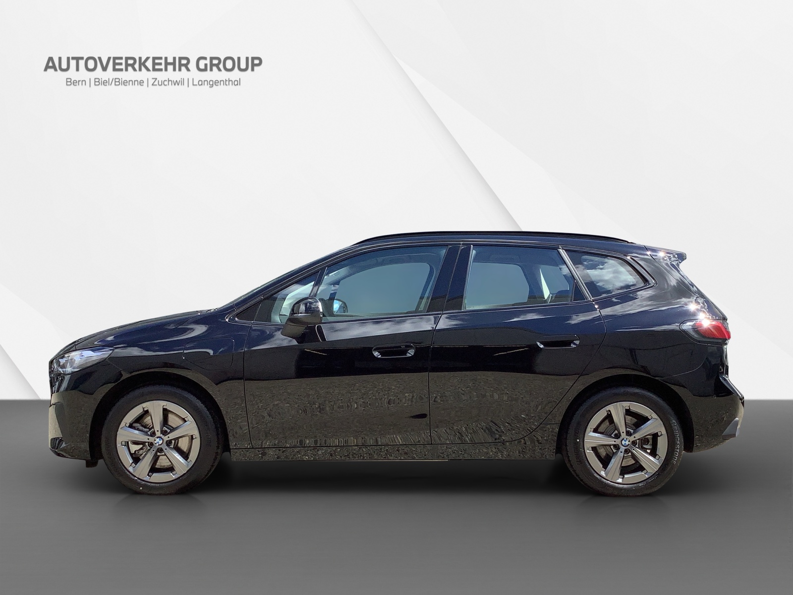 BMW 230e xDrive Act. Tourer-image-1
