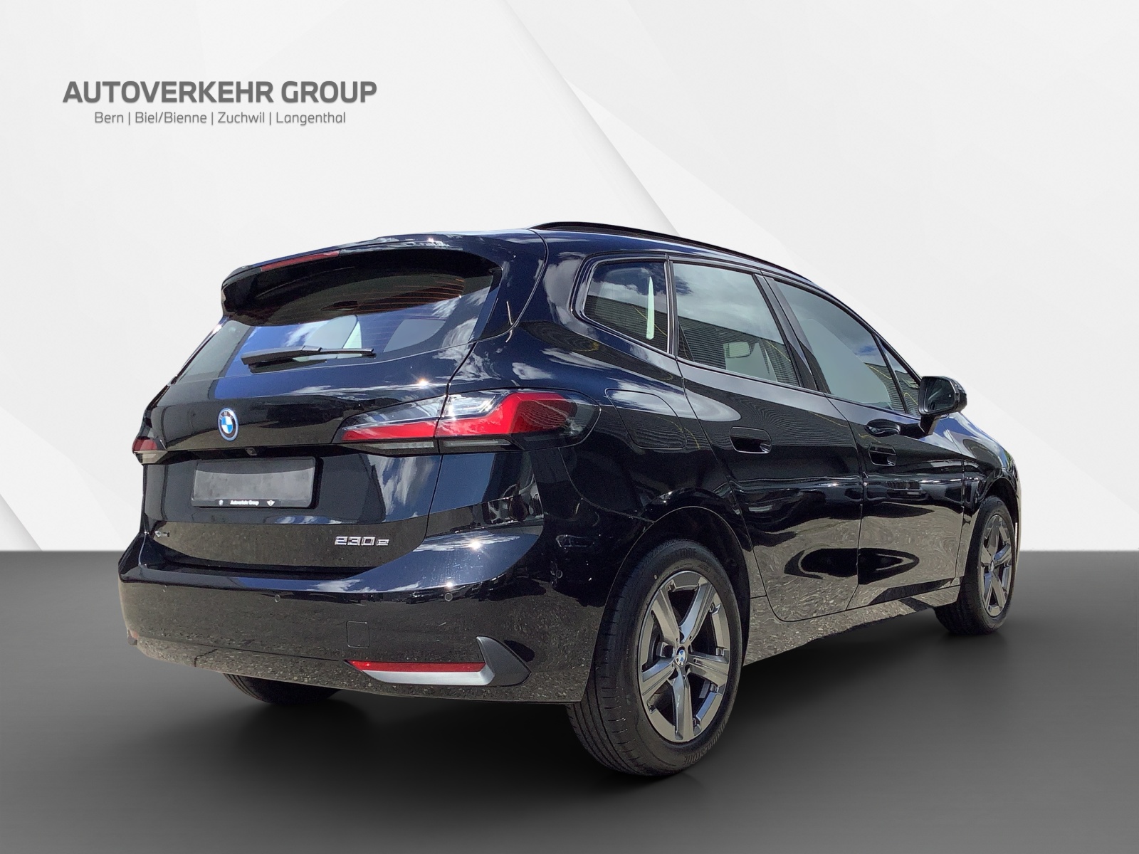 BMW 230e xDrive Act. Tourer-image-4