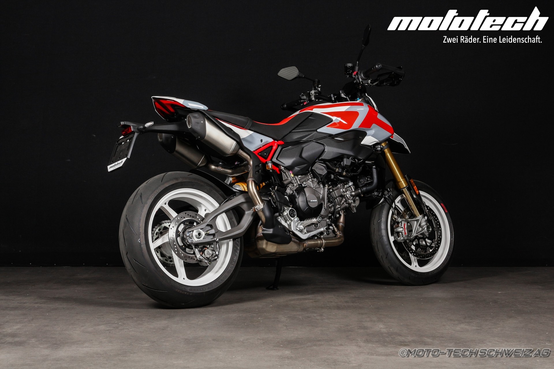 DUCATI Hypermotard V2 SP (35kW)-showroom-element-1