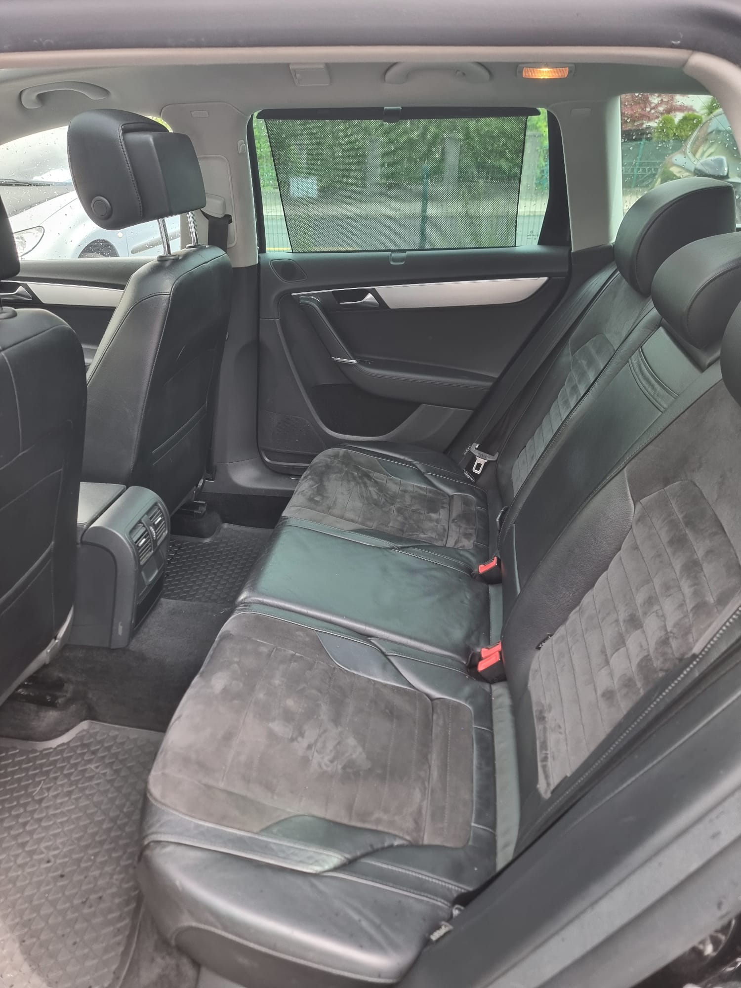 VW Passat Variant 1.8 TSI Highline DSG-image-11