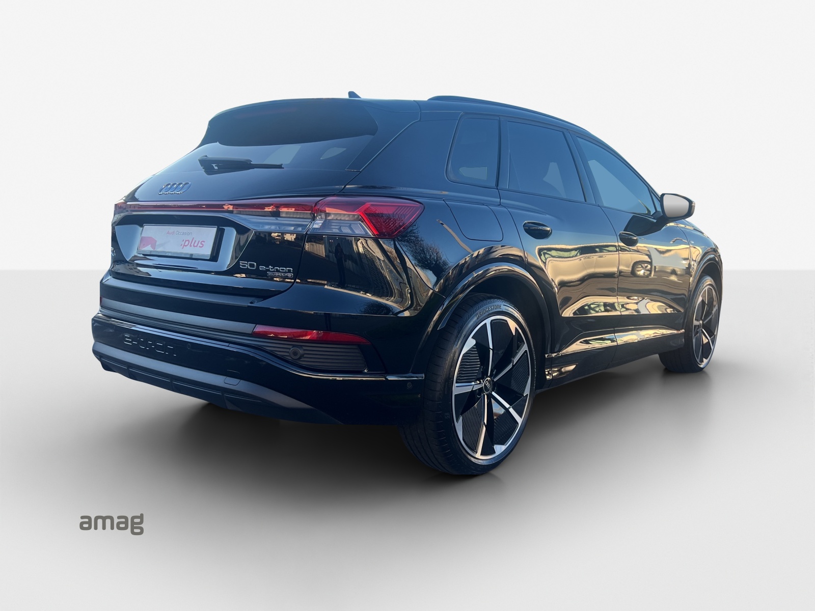AUDI Q4 e-tron 50 quattro-image-5