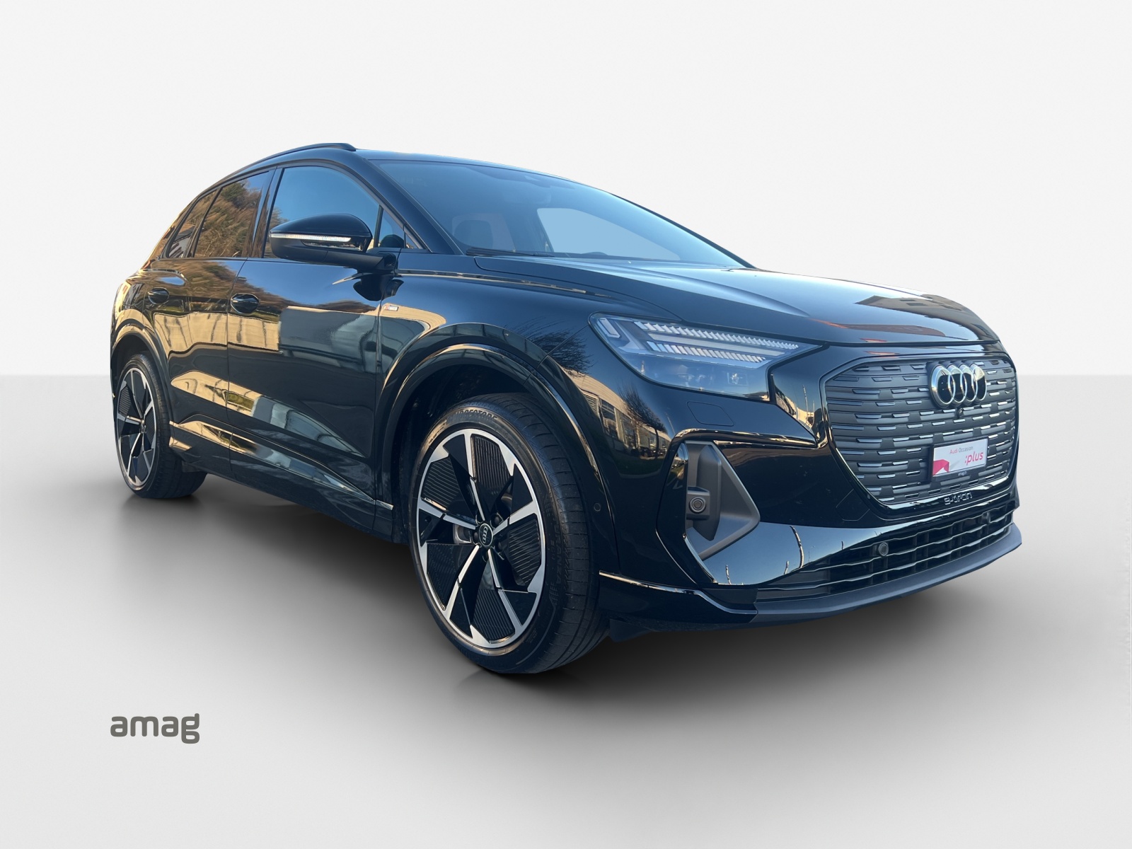 AUDI Q4 e-tron 50 quattro-image-6