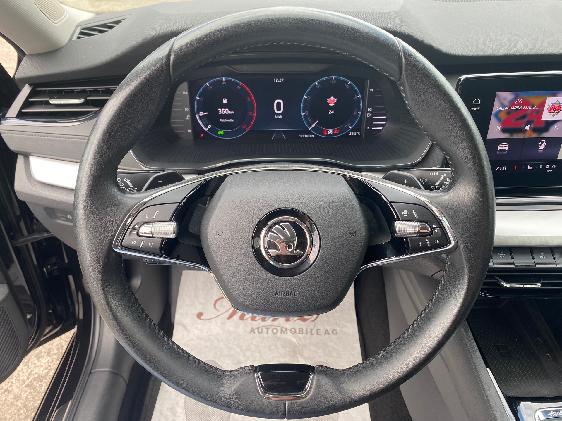 SKODA Octavia Combi 2.0 TDI 150PS 4x4 Ambition DSG-image-13