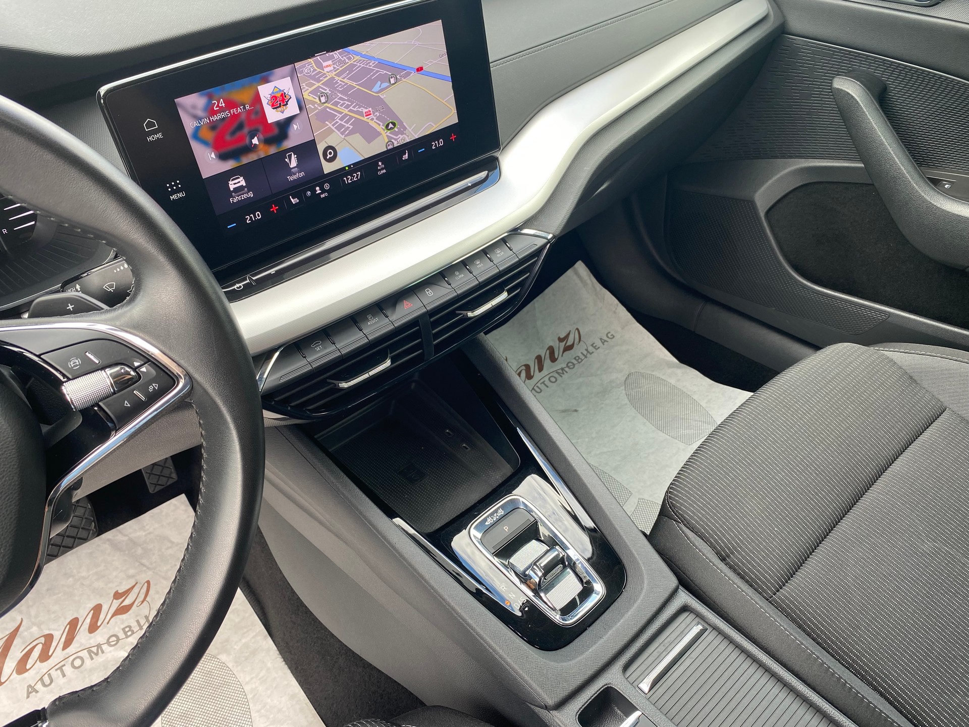 SKODA Octavia Combi 2.0 TDI 150PS 4x4 Ambition DSG-image-12