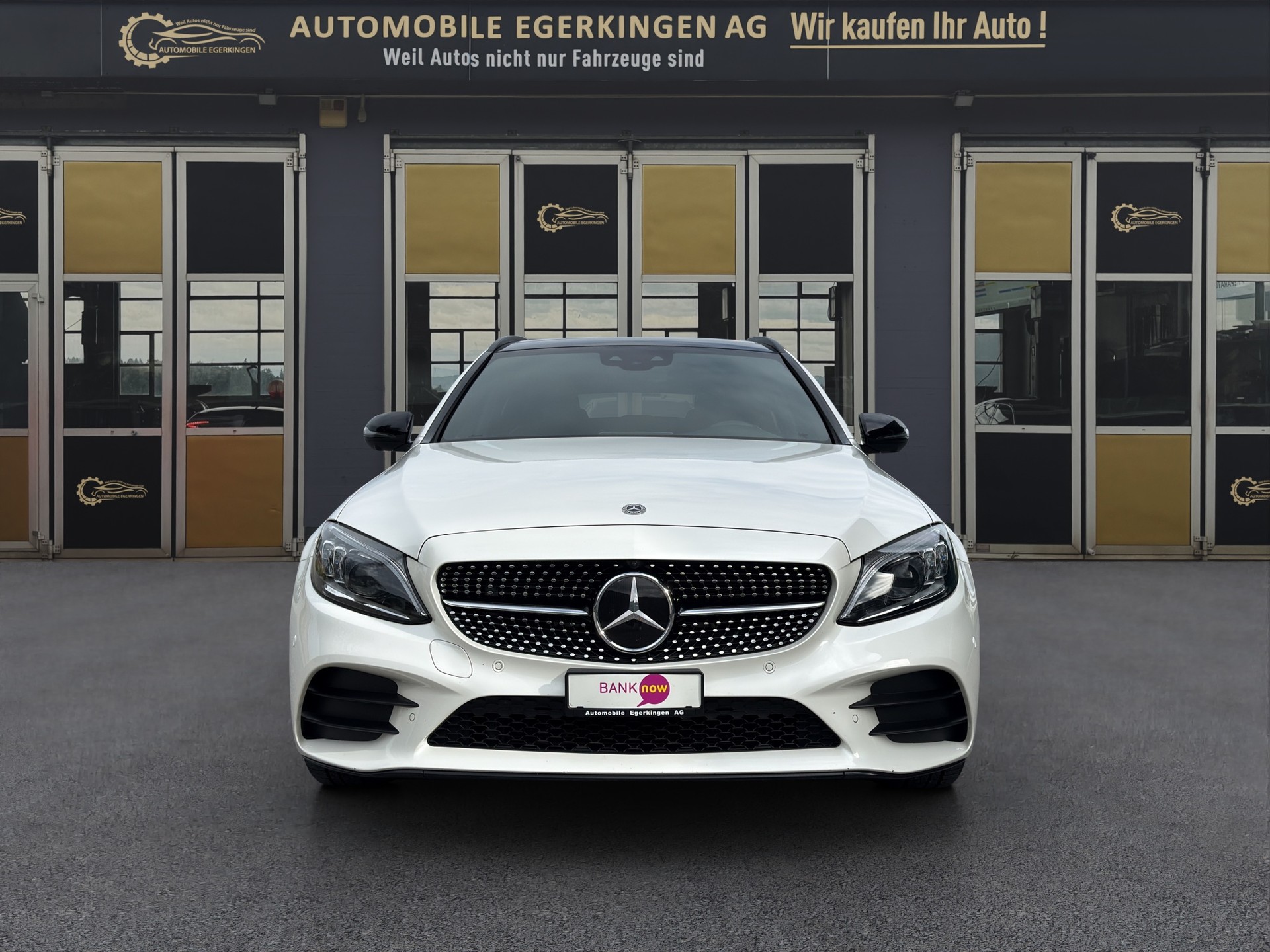 MERCEDES-BENZ C 220 d Swiss Star AMG Line 4m Kombi-showroom-element-1