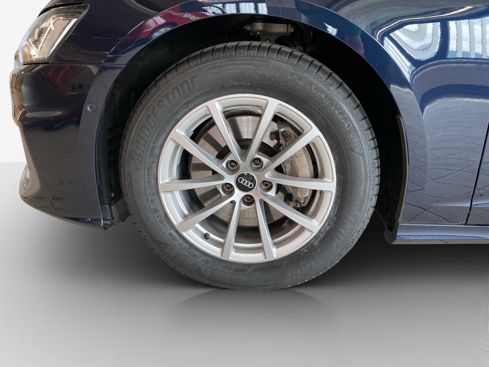 AUDI A6 Avant 45 TFSI Attraction quattro S-tronic-image-14