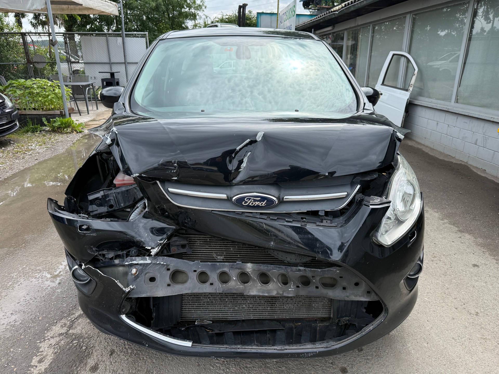 FORD C-Max 1.6 Ti-VCT Titanium-image-1