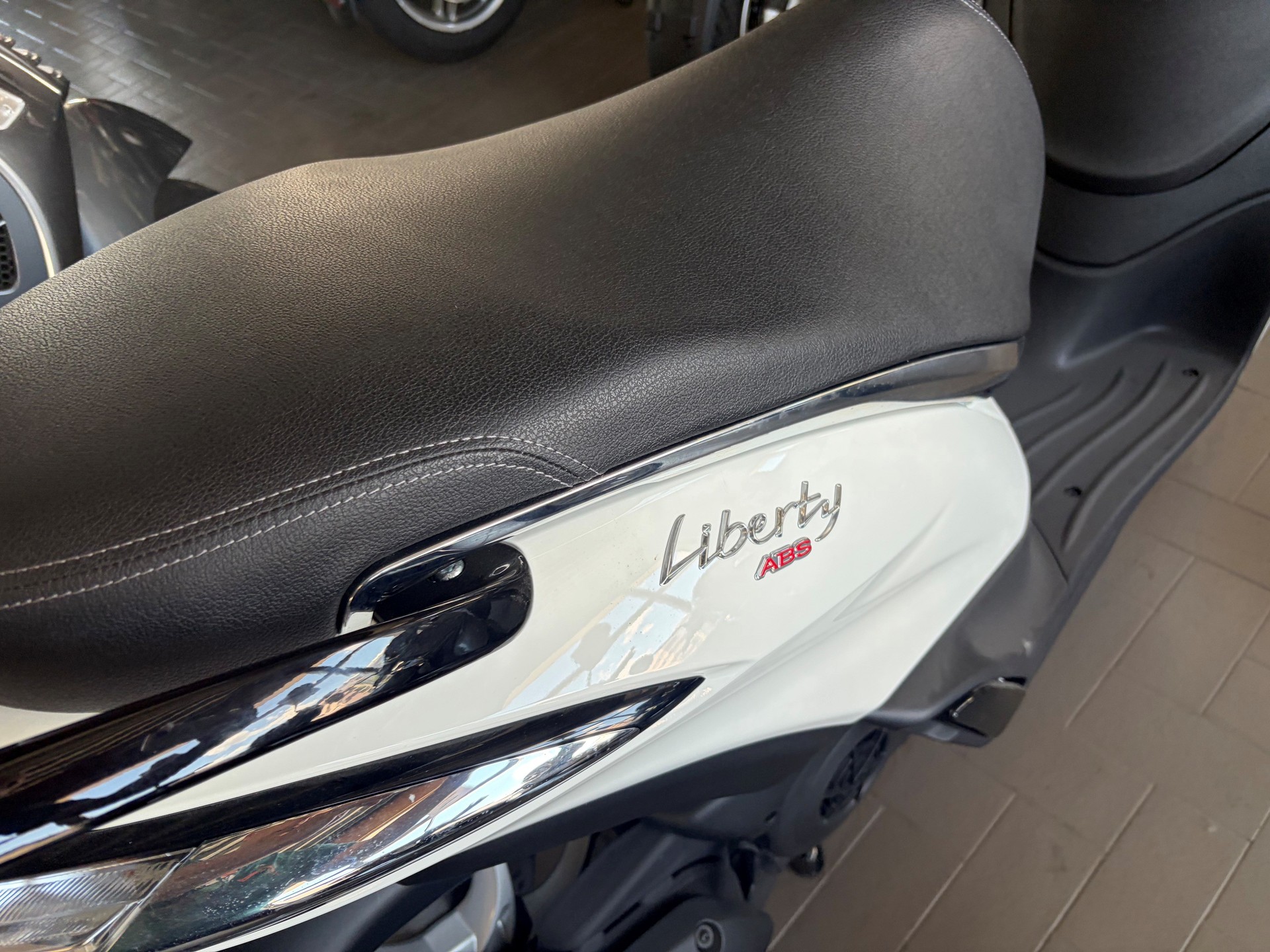 PIAGGIO Liberty 125-showroom-element-2