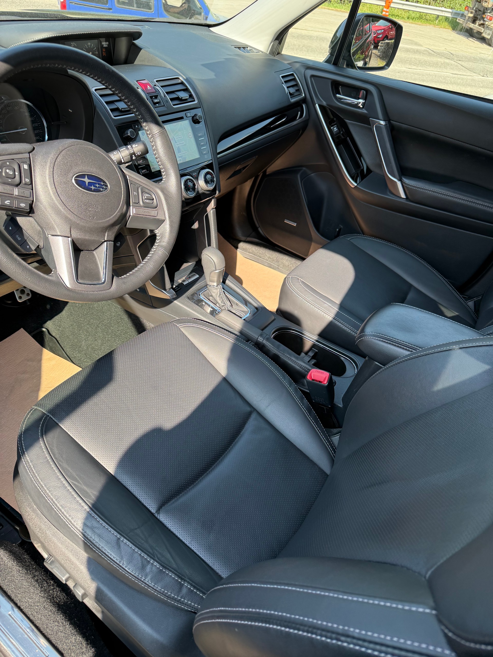SUBARU Forester 2.0D Luxury Lineatronic-image-4