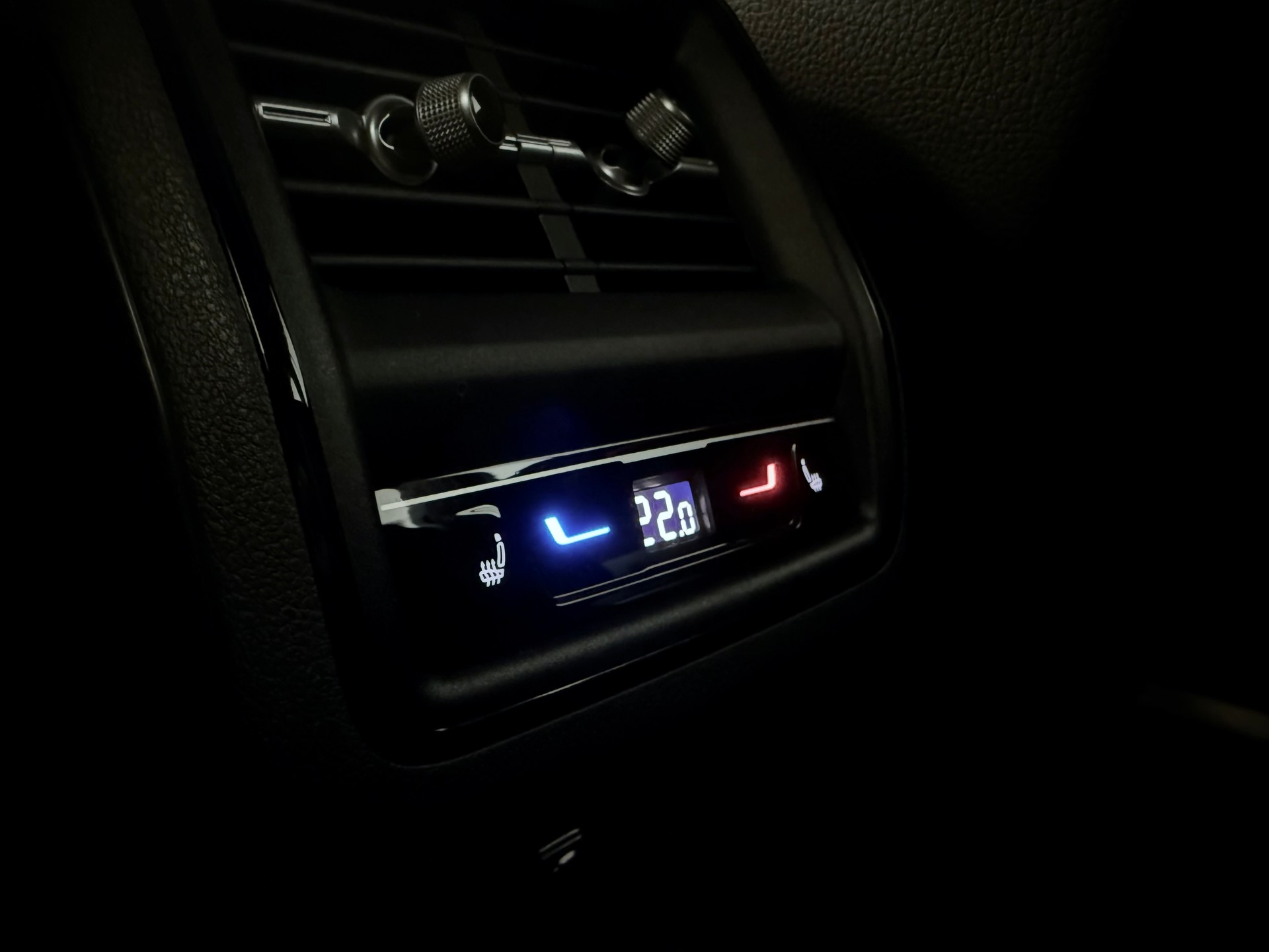 SKODA Kodiaq 2.0 TDI CR SportLine 4x4 DSG-image-30