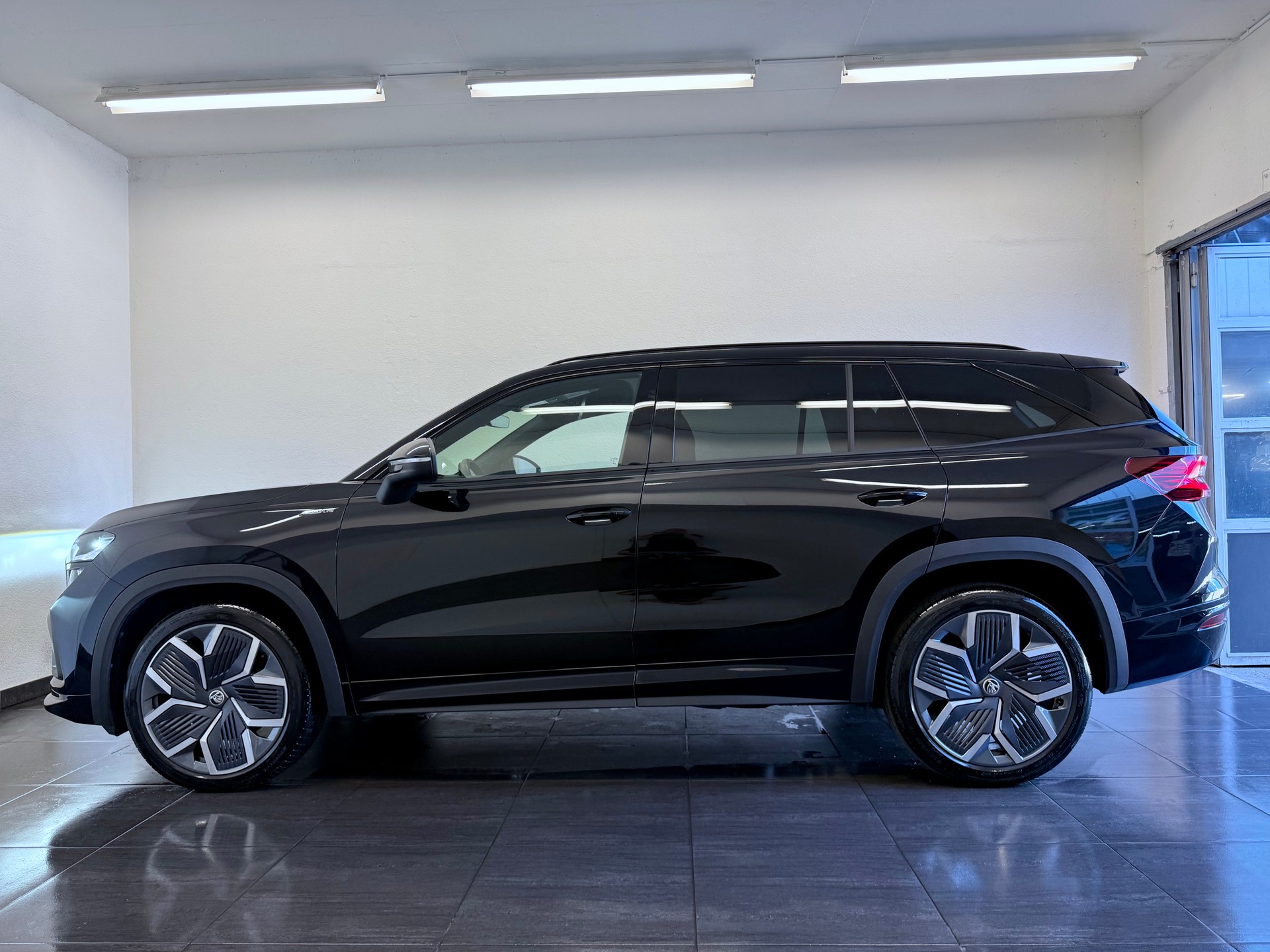SKODA Kodiaq 2.0 TDI CR SportLine 4x4 DSG-image-7