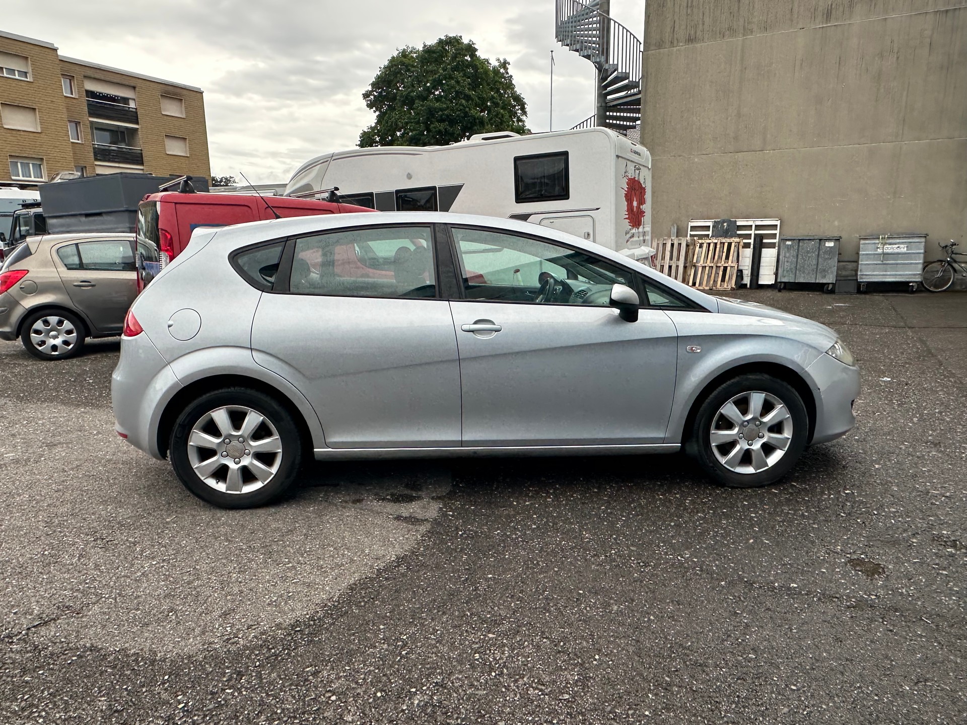 SEAT Leon 1.6 Reference-image-4
