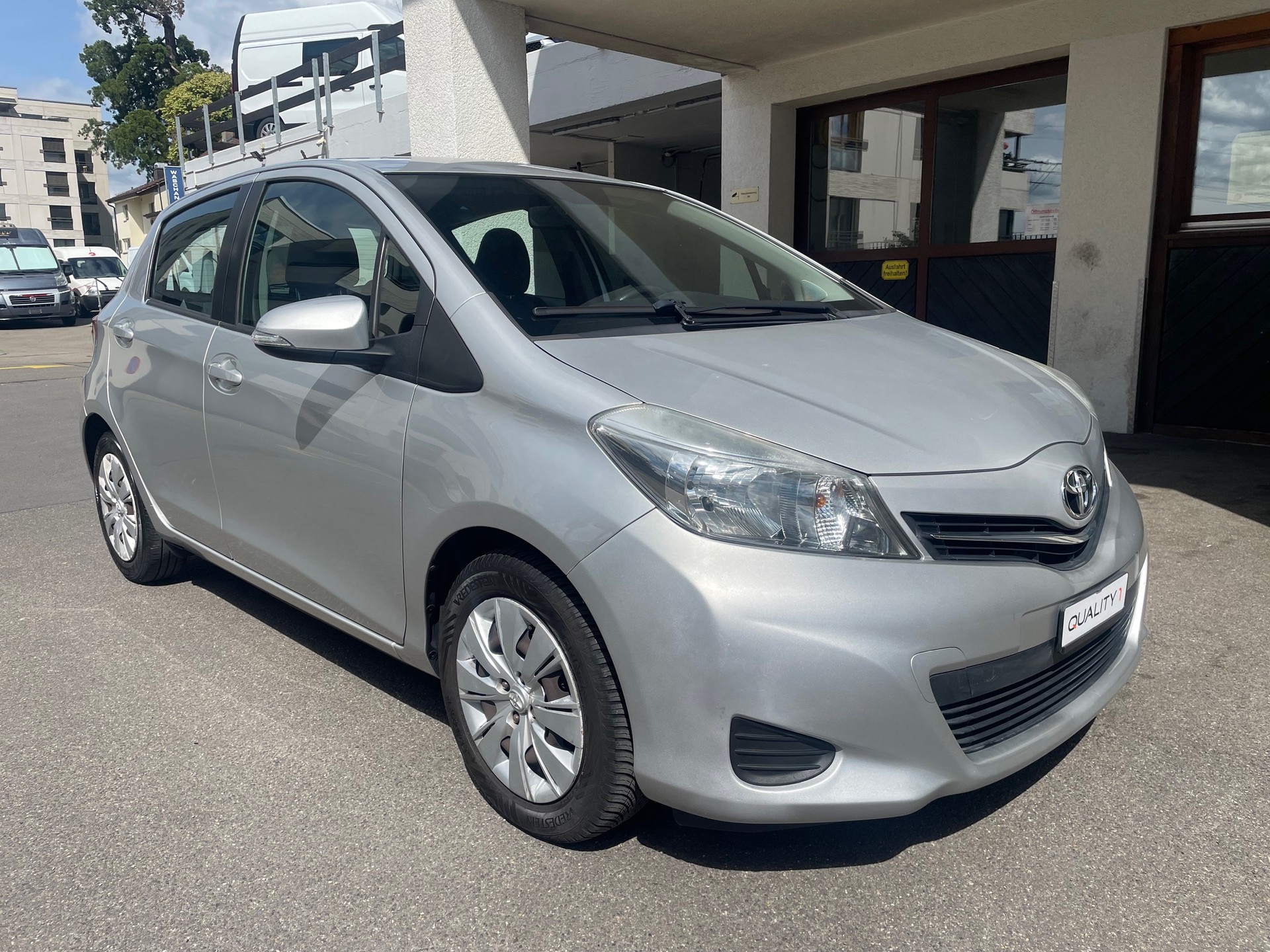 TOYOTA YARIS 1.33 LUNA , 99 PS, 6 Gang , *Klima-Anlage*, Rückfahrkamera, Isofix, MFK Neu-image-0