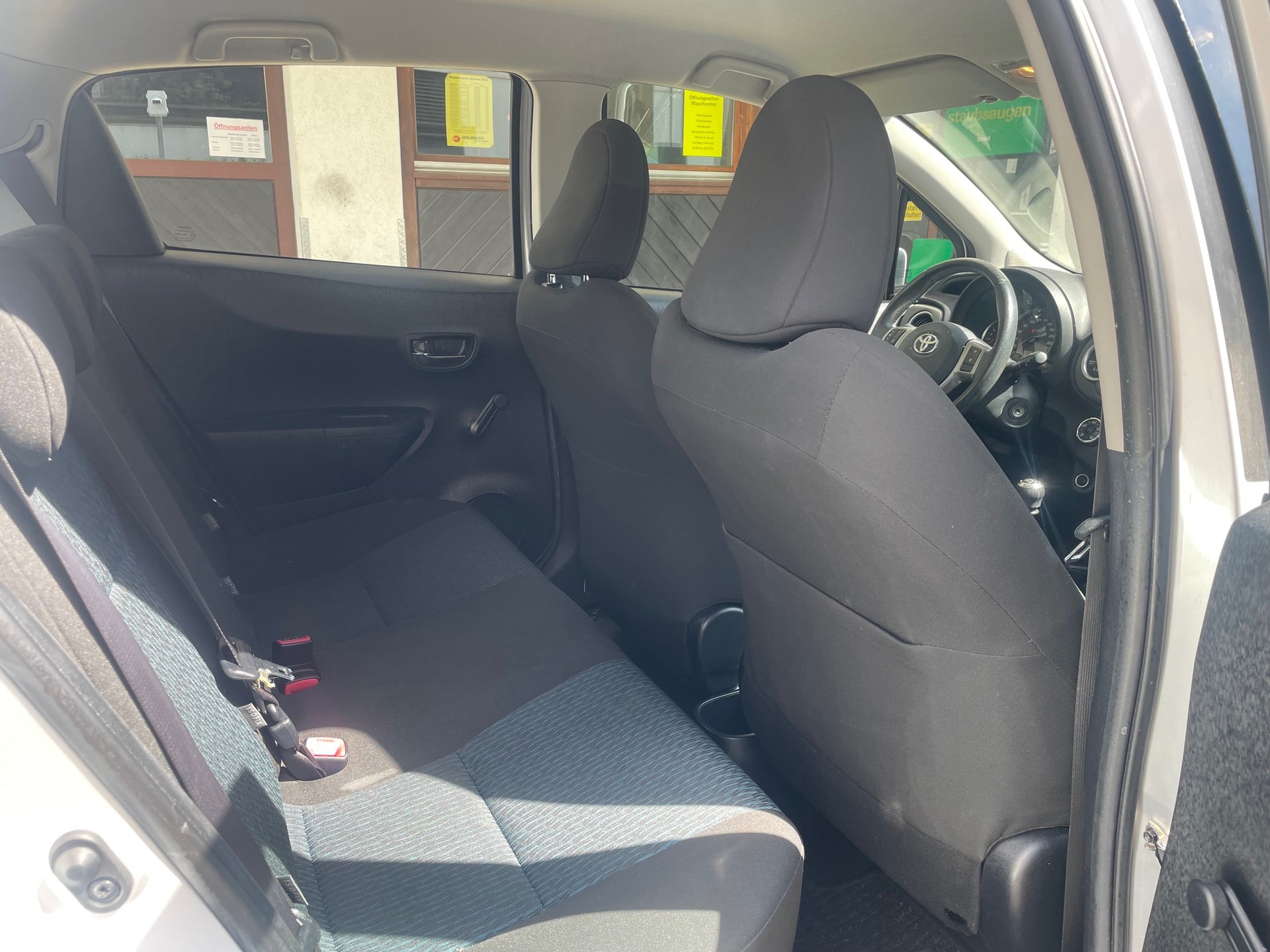 TOYOTA YARIS 1.33 LUNA , 99 PS, 6 Gang , *Klima-Anlage*, Rückfahrkamera, Isofix, MFK Neu-image-10