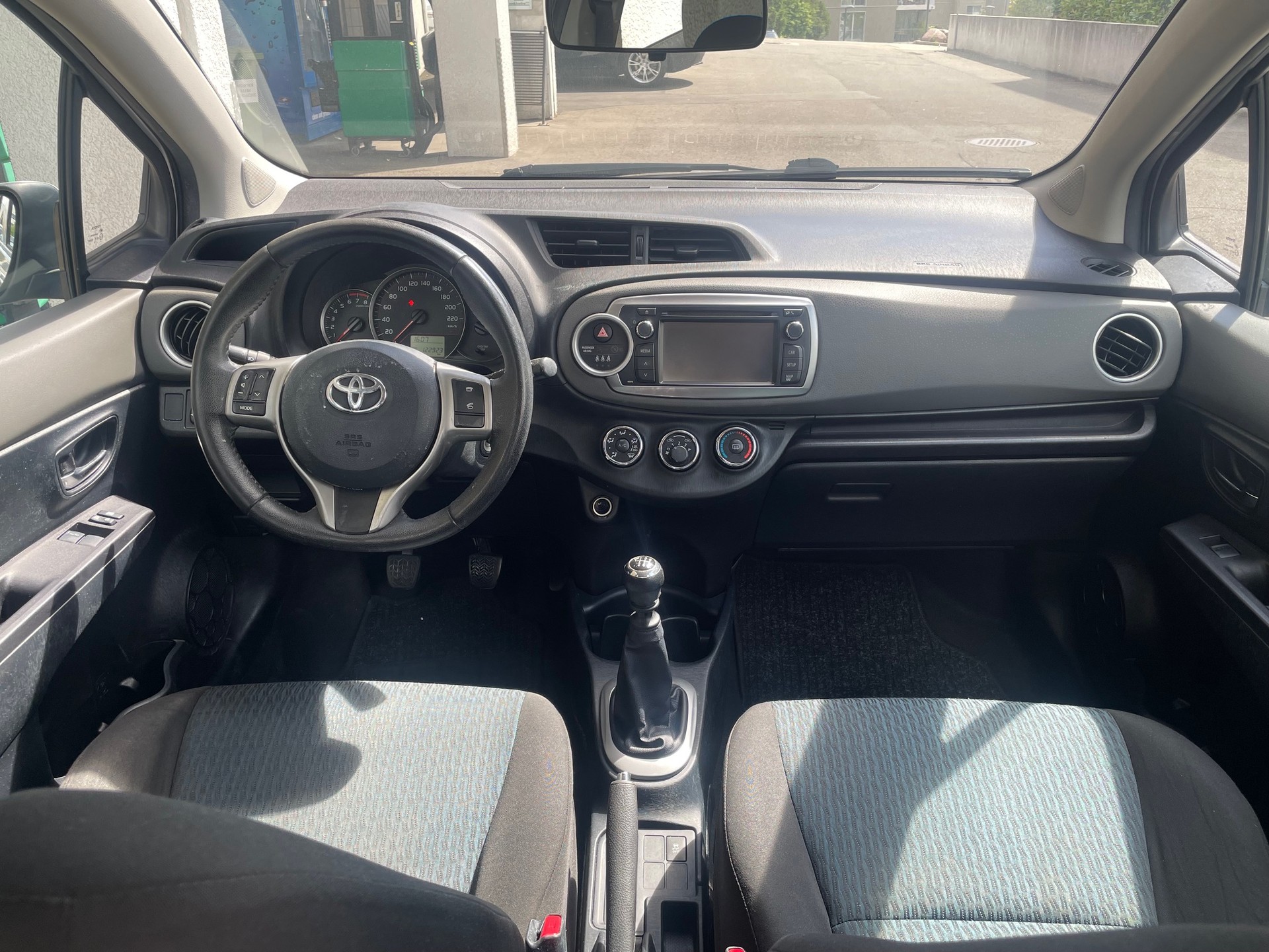 TOYOTA YARIS 1.33 LUNA , 99 PS, 6 Gang , *Klima-Anlage*, Rückfahrkamera, Isofix, MFK Neu-image-13