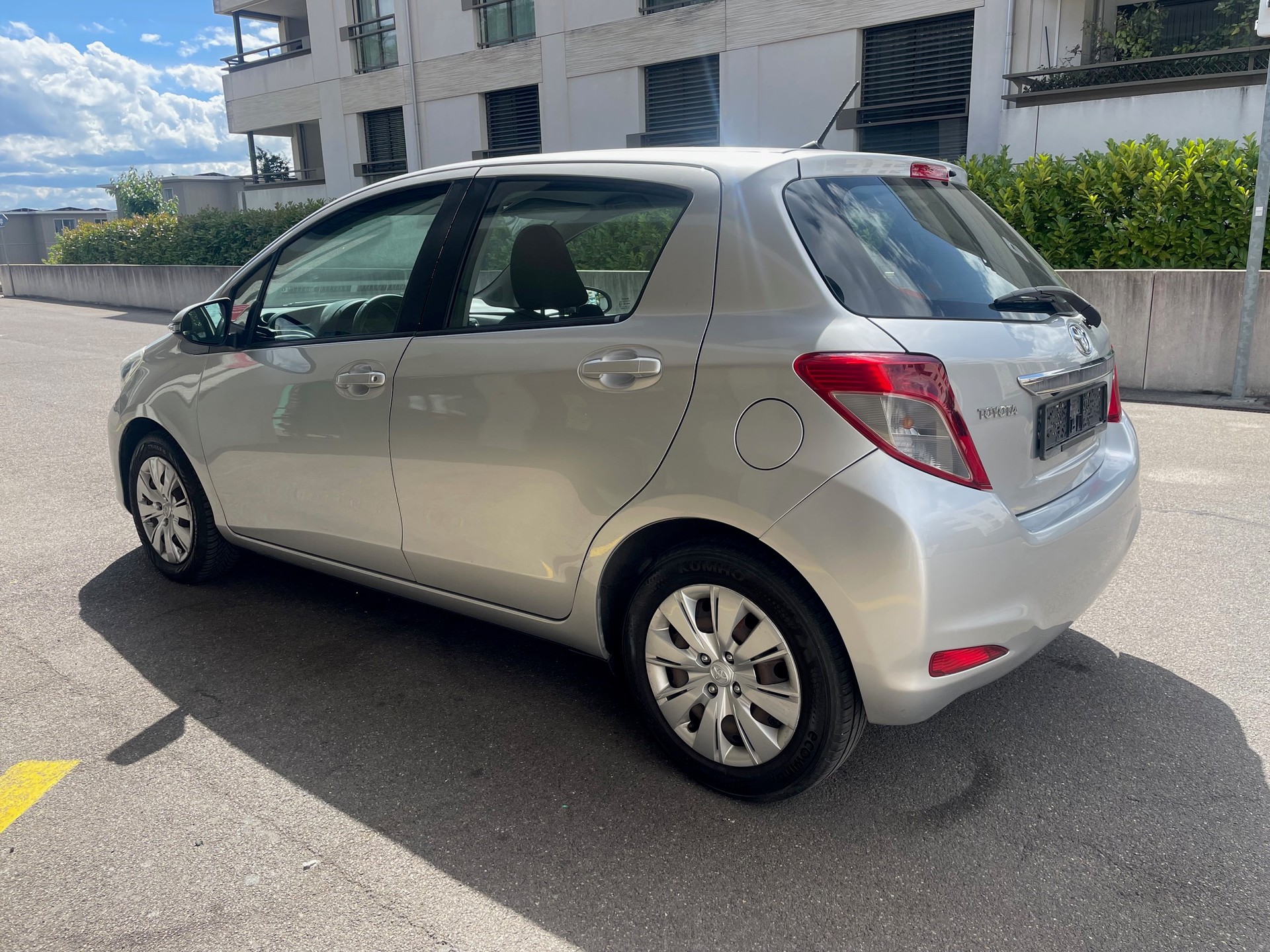 TOYOTA YARIS 1.33 LUNA , 99 PS, 6 Gang , *Klima-Anlage*, Rückfahrkamera, Isofix, MFK Neu-image-4