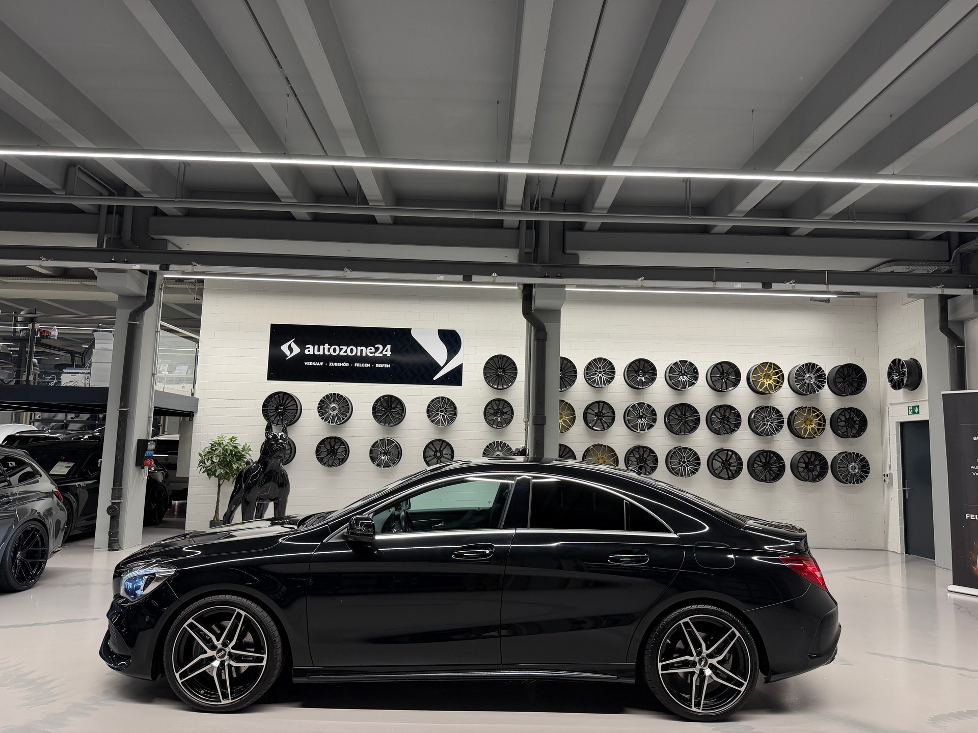 MERCEDES-BENZ CLA 250 AMG Line 4m *CH-Auto*Frisch ab Mercedes Service*Garantie*Frisch ab MFK*-image-5