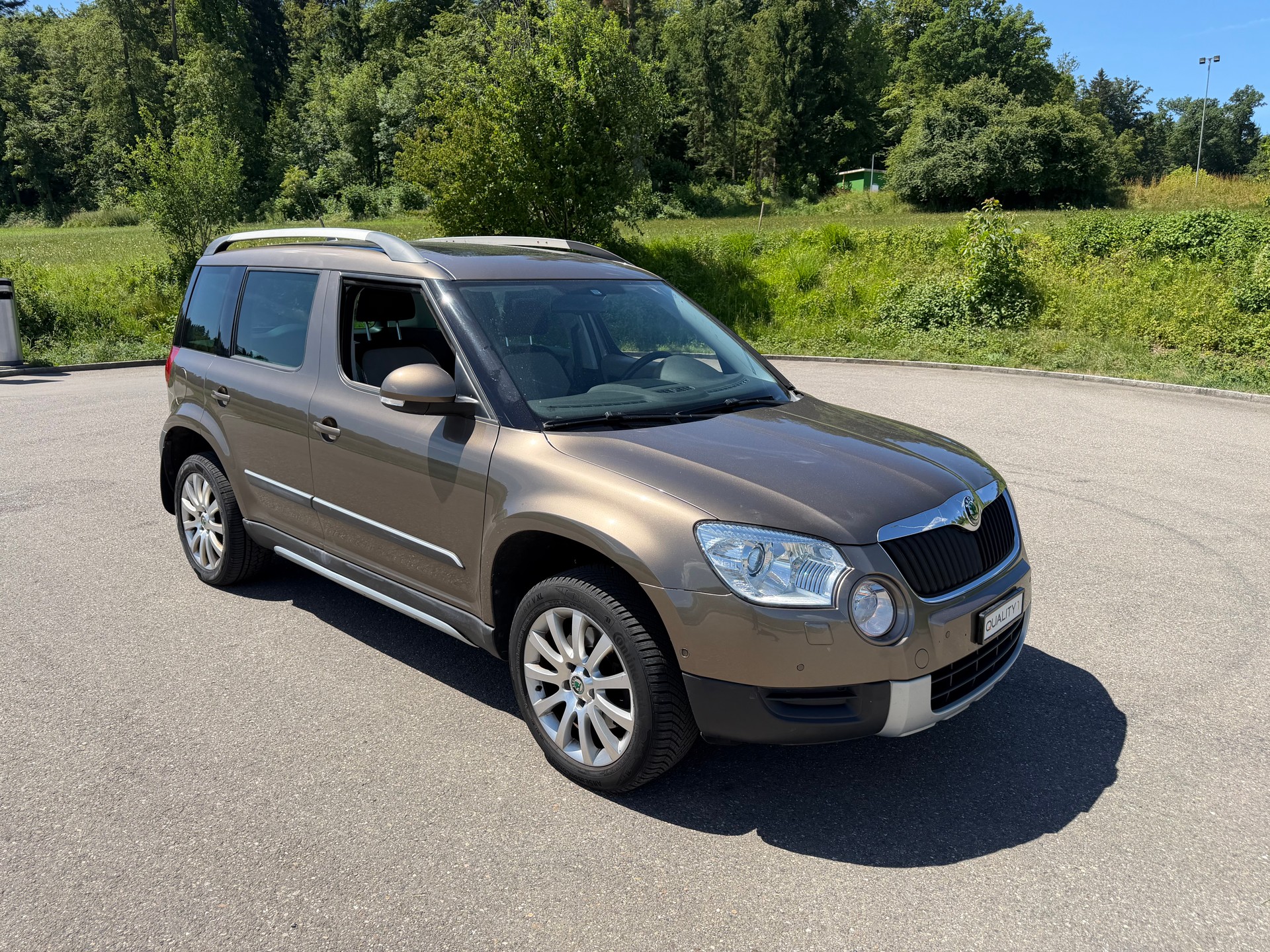 SKODA Yeti 2.0 TDI Experience 4x4-image-0