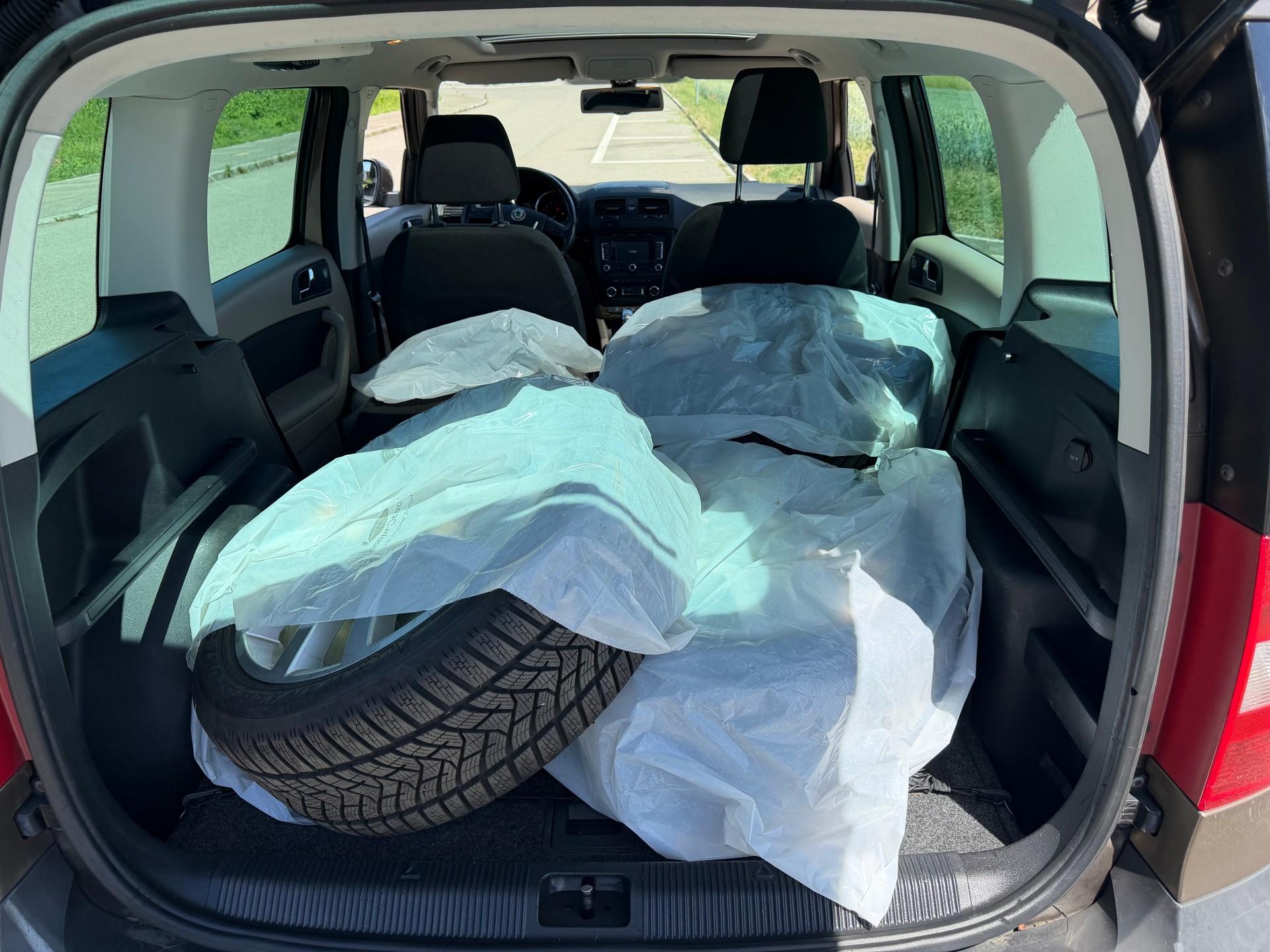 SKODA Yeti 2.0 TDI Experience 4x4-image-5