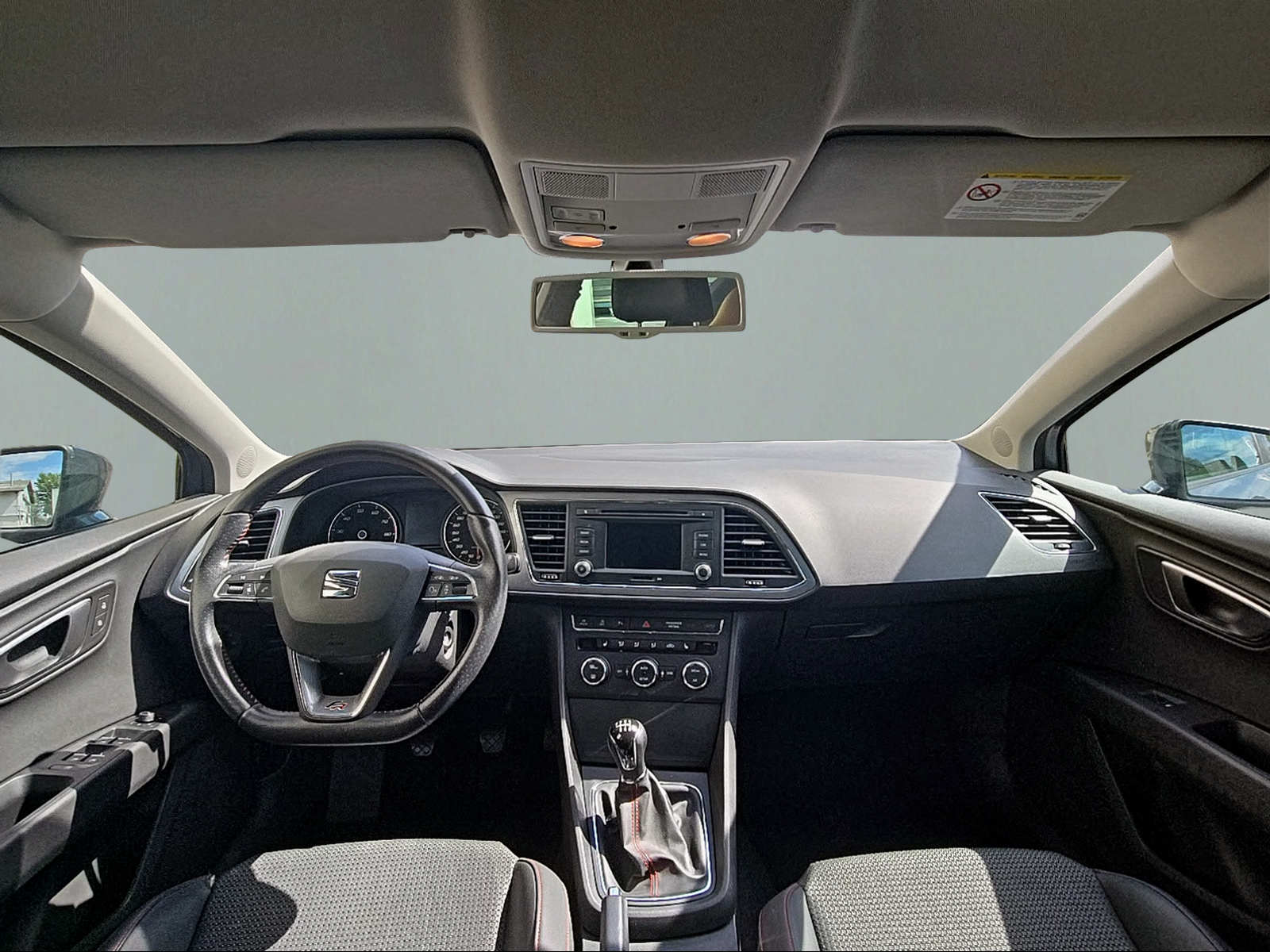 SEAT Leon ST 1.4 TSI FR-image-9