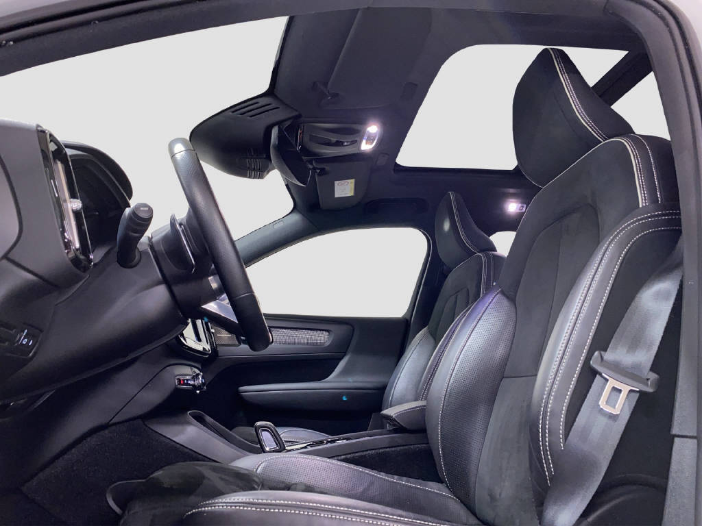 VOLVO XC40 1.5 T5 TE R-Design-image-6