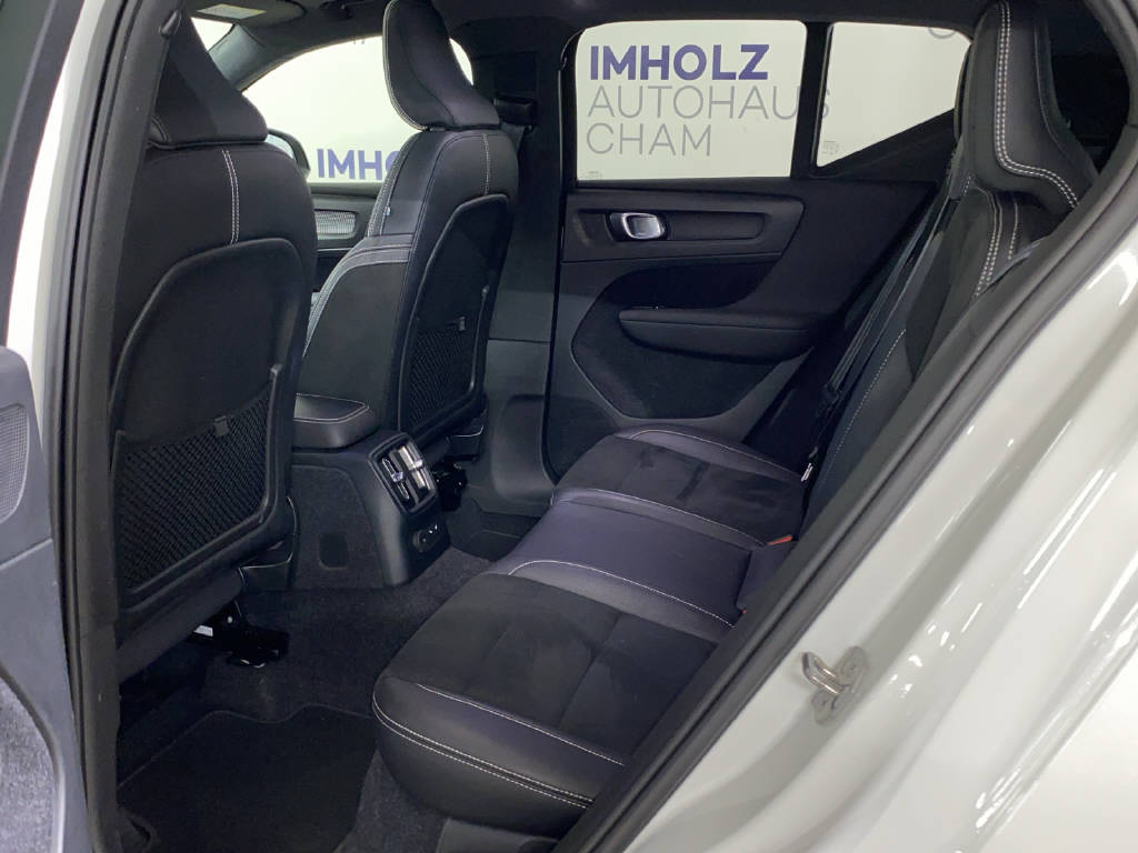 VOLVO XC40 1.5 T5 TE R-Design-image-16