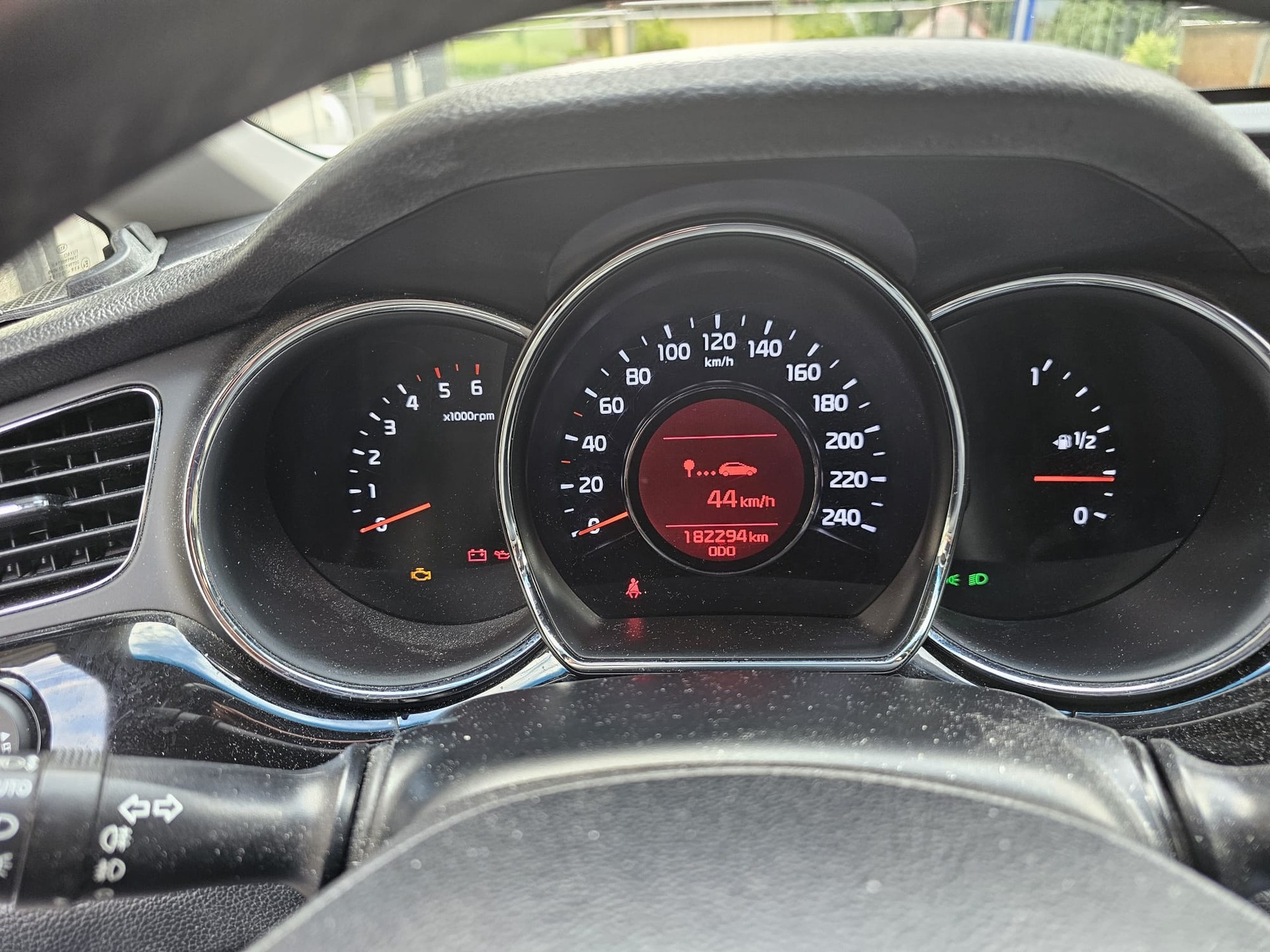 KIA Cee'd Sportswagon 1.6 CRDi Swiss Eco Edition-image-8