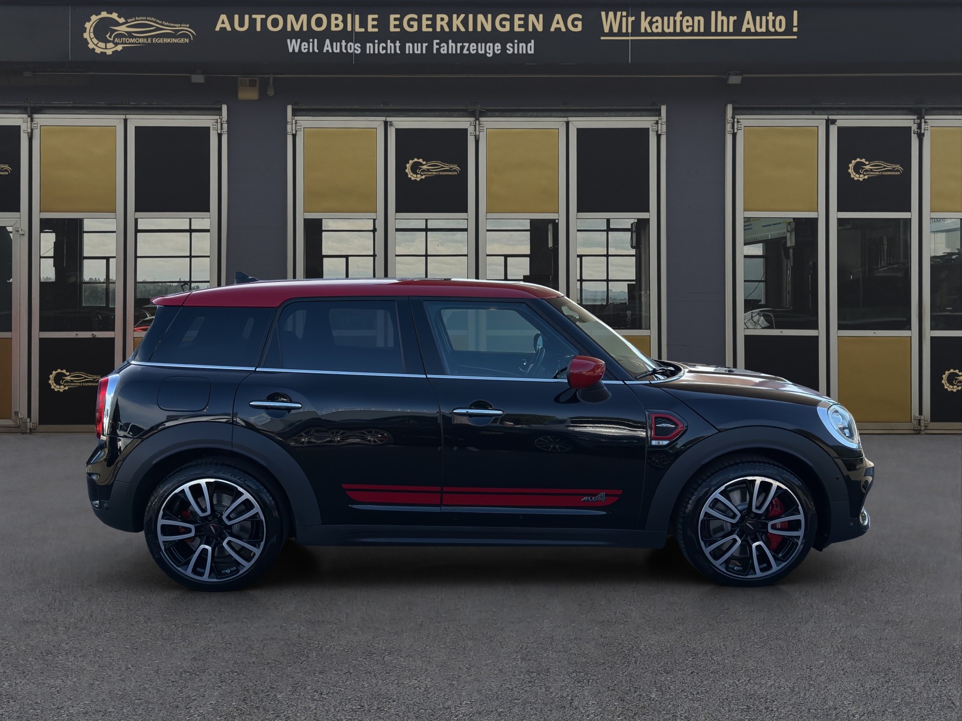 MINI Countryman F60 2.0i John Cooper Works ALL4-image-3