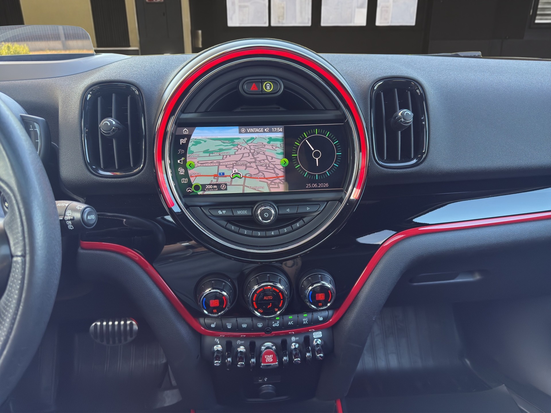 MINI Countryman F60 2.0i John Cooper Works ALL4-image-15
