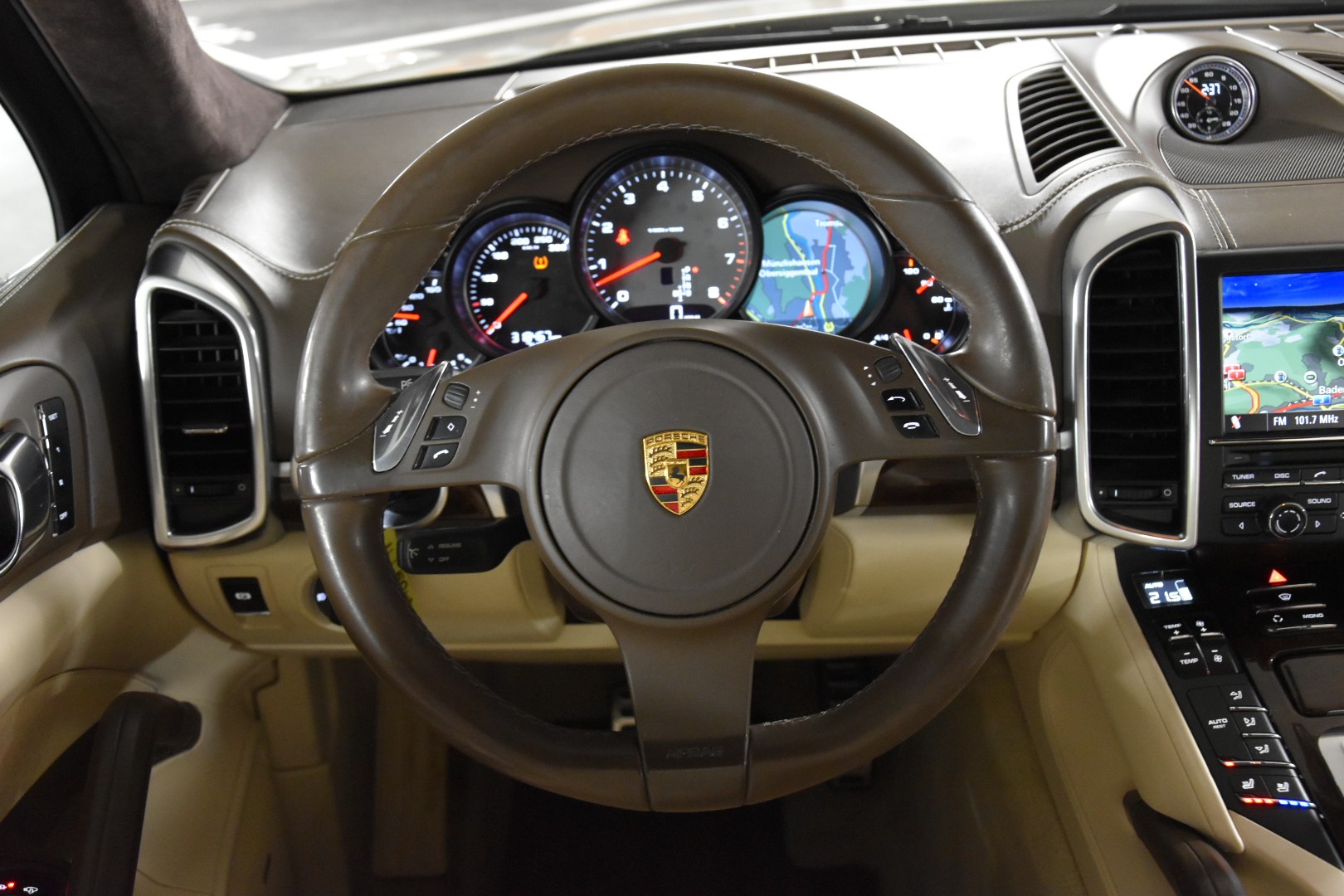 PORSCHE Cayenne S-image-13