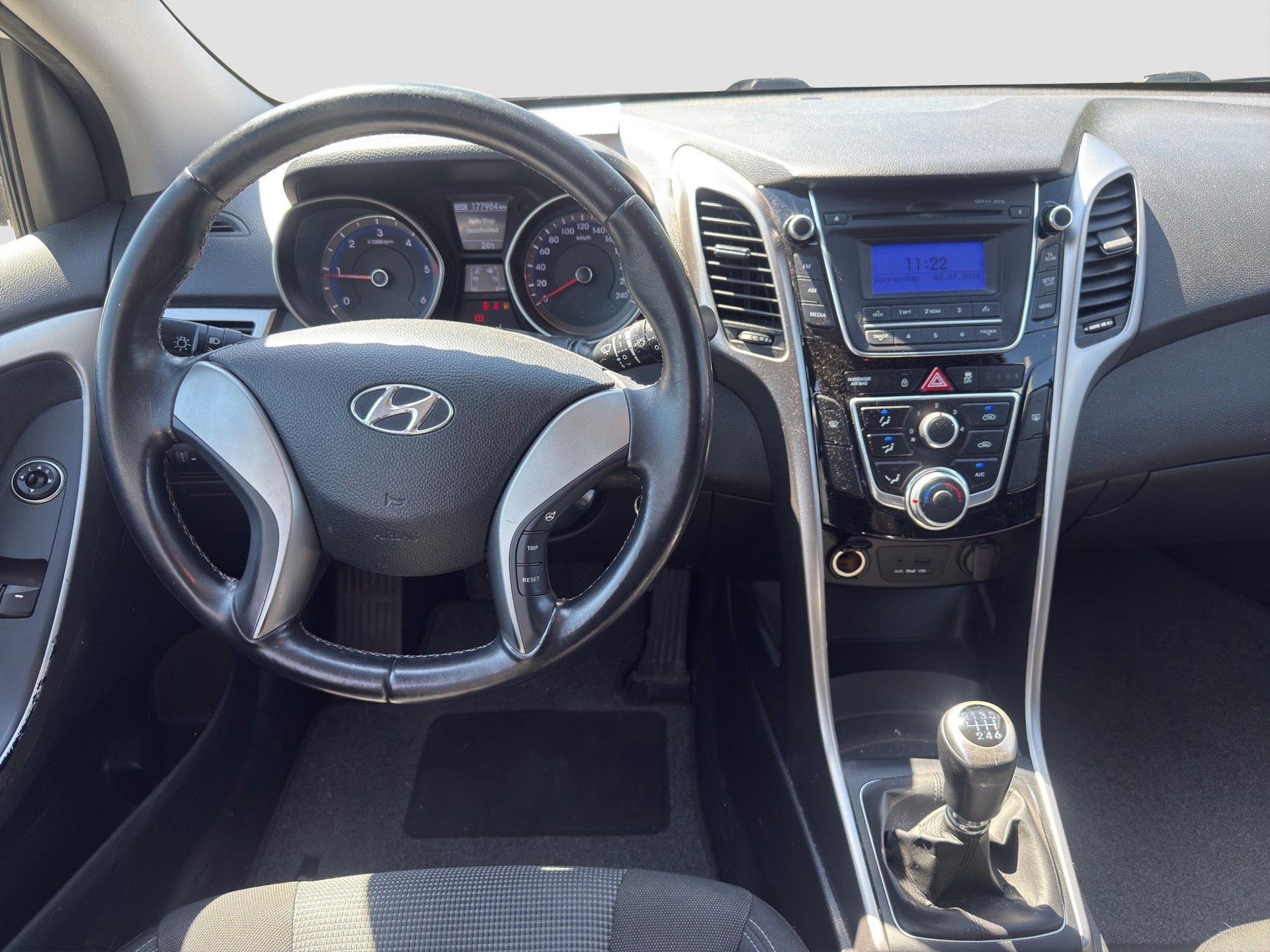 HYUNDAI i30 Wagon 1.6 CRDi Comfort ** Frisch ab MFK und Service **-image-13